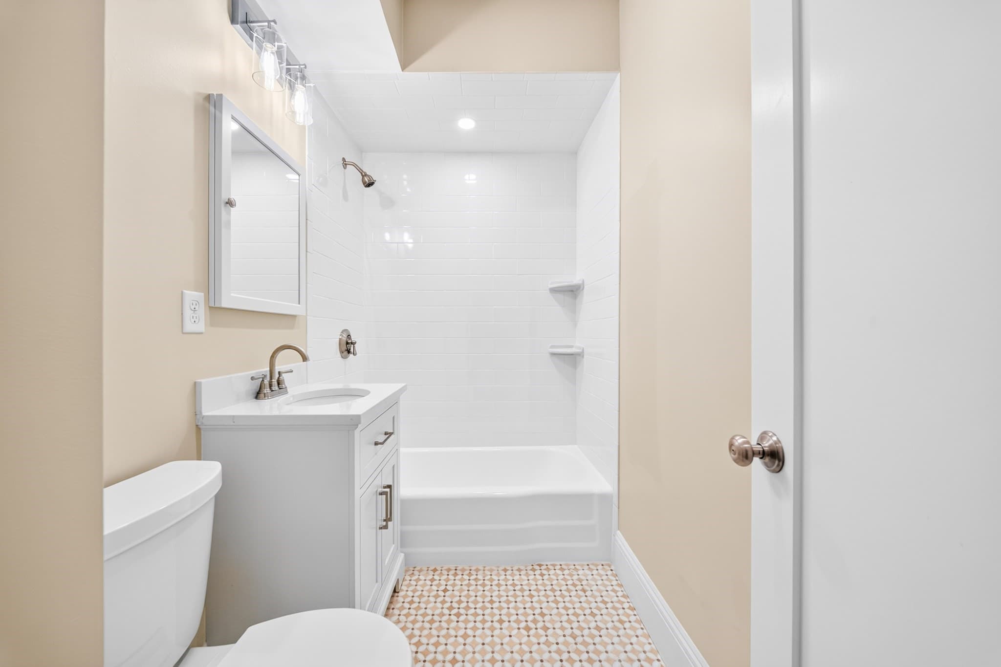 Condominium at 34 Winchester St # 1, Brookline MA 02446, Brookline, photo 5 of 10