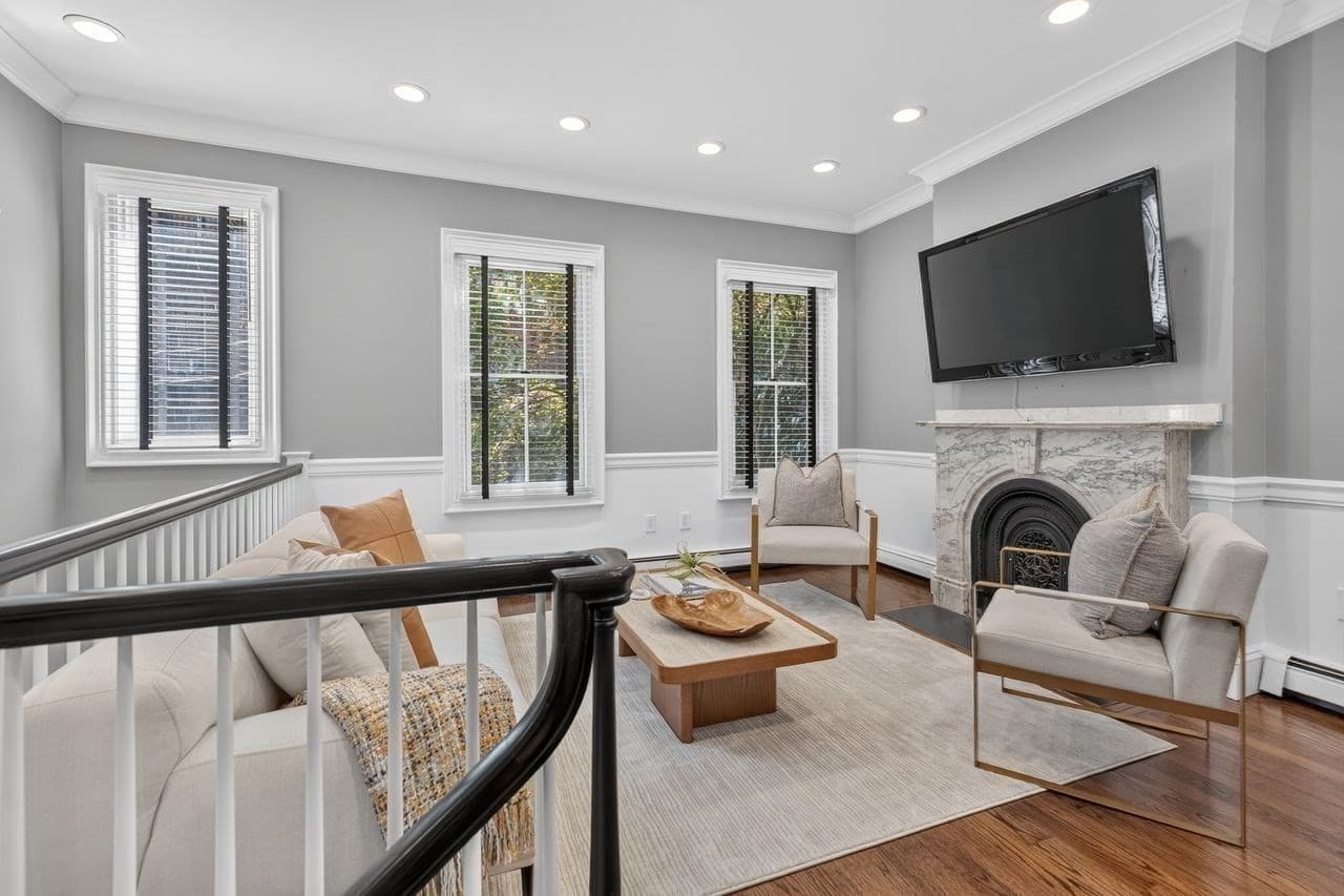 Single Family Residence at 29 Lawrence, Boston MA 02116, Boston, photo 7 of 23