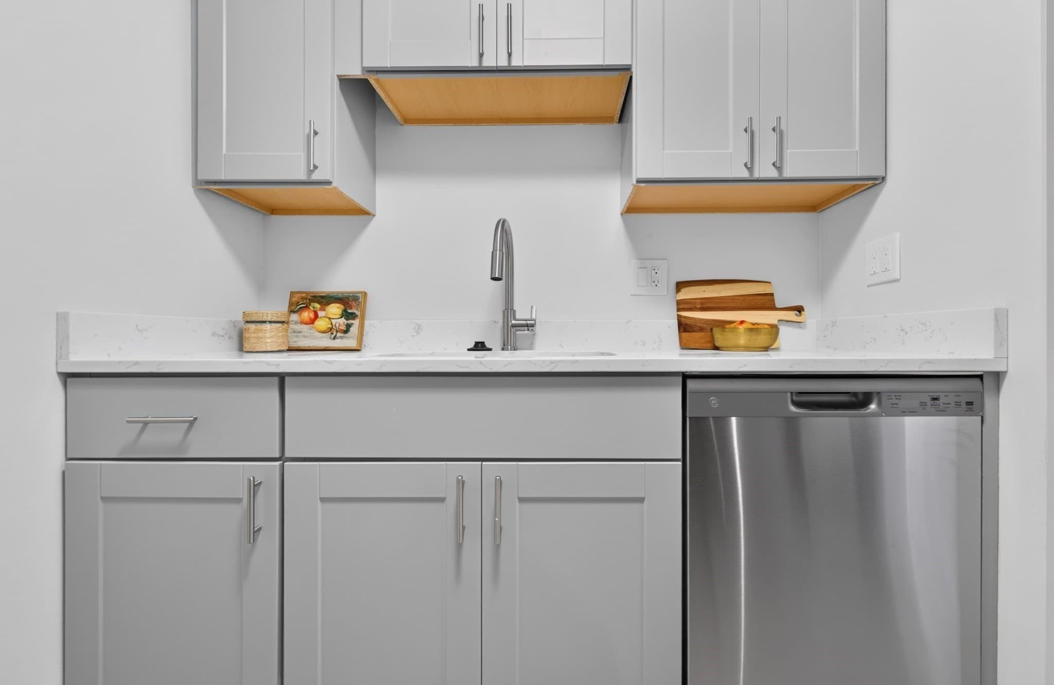 Condominium at 12-16 Ellery St # 303, Cambridge MA 02138, Cambridge, photo 11 of 28