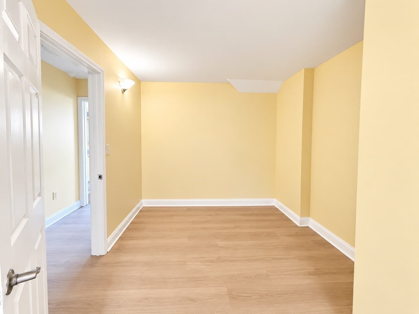Condominium at 310-324 Rindge Ave # 6, Cambridge MA 02140, Cambridge, photo 12 of 15