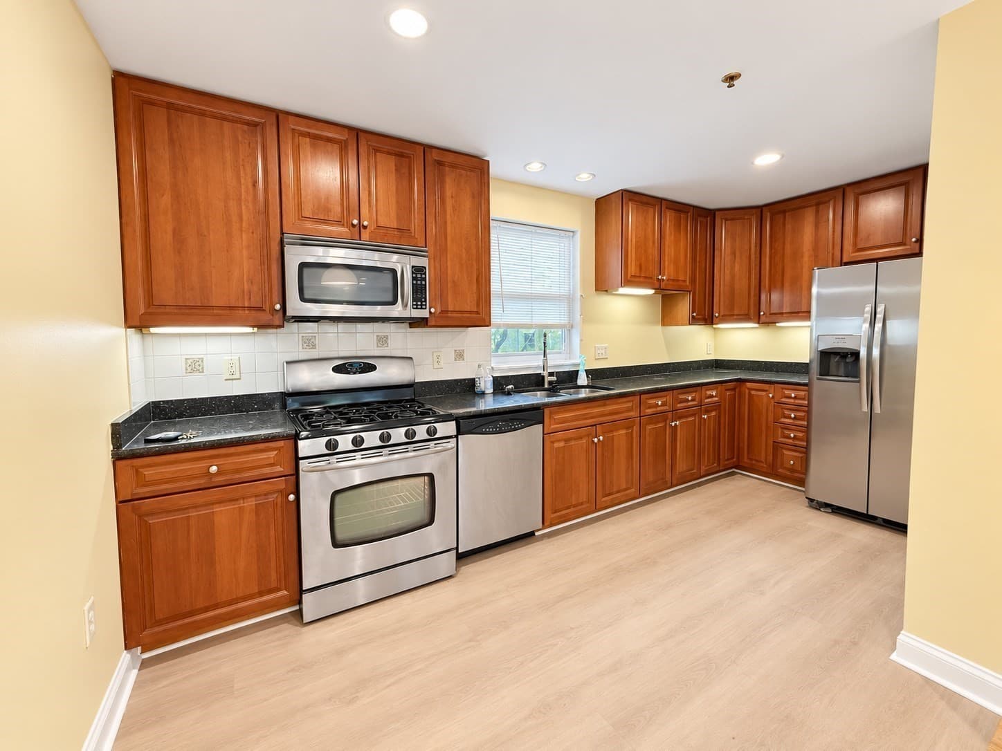 Condominium at 310-324 Rindge Ave # 6, Cambridge MA 02140, Cambridge, photo 3 of 15