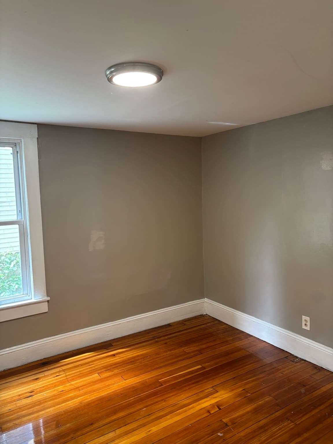 Attached (Townhouse/Rowhouse/Duplex) at 140 Yale St # 1, Springfield MA 01109, photo 7 of 9