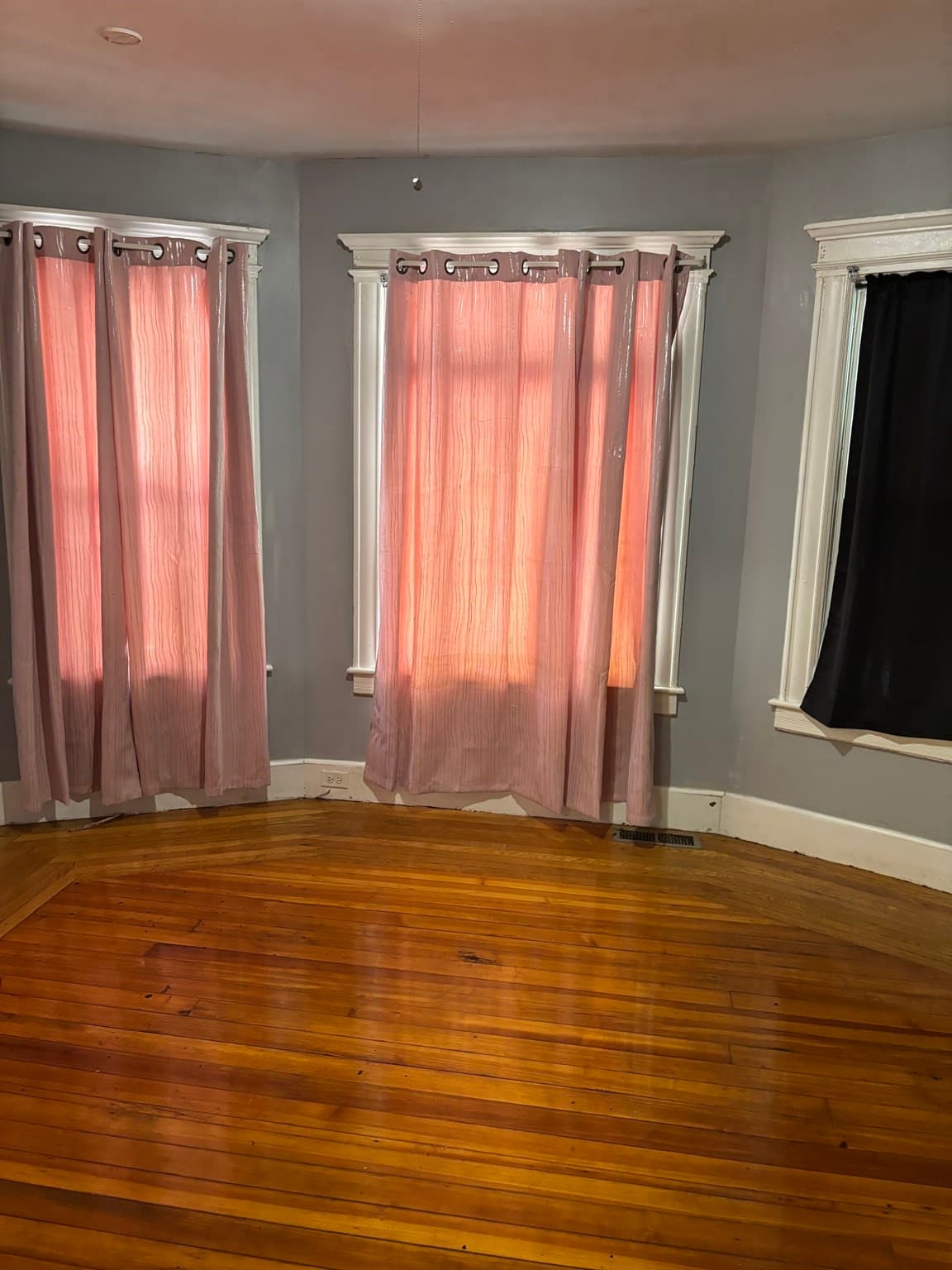 Attached (Townhouse/Rowhouse/Duplex) at 140 Yale St # 1, Springfield MA 01109, photo 8 of 9