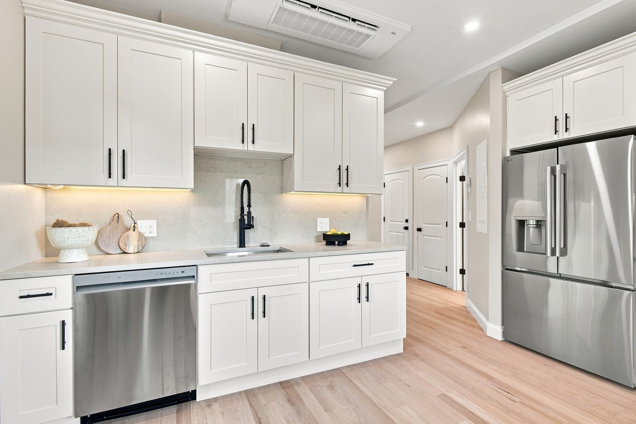 3 Family at 4294 Washington St, Boston MA 02131, Boston, photo 14 of 27