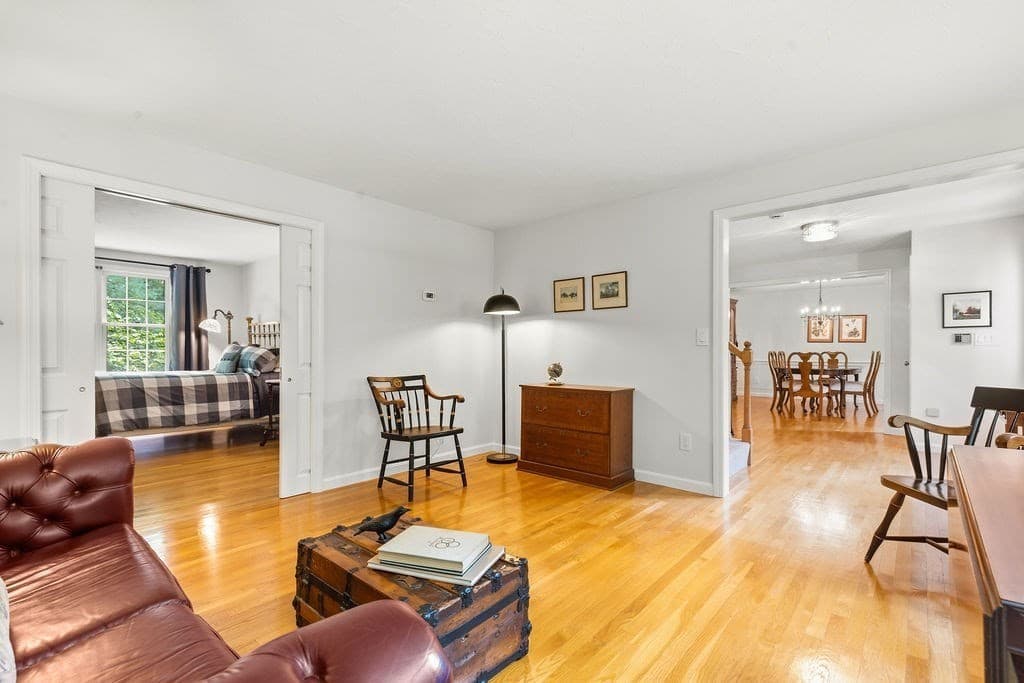 Single Family Residence at 18 Fredric Ln, Mansfield MA 02048, Mansfield, photo 13 of 42