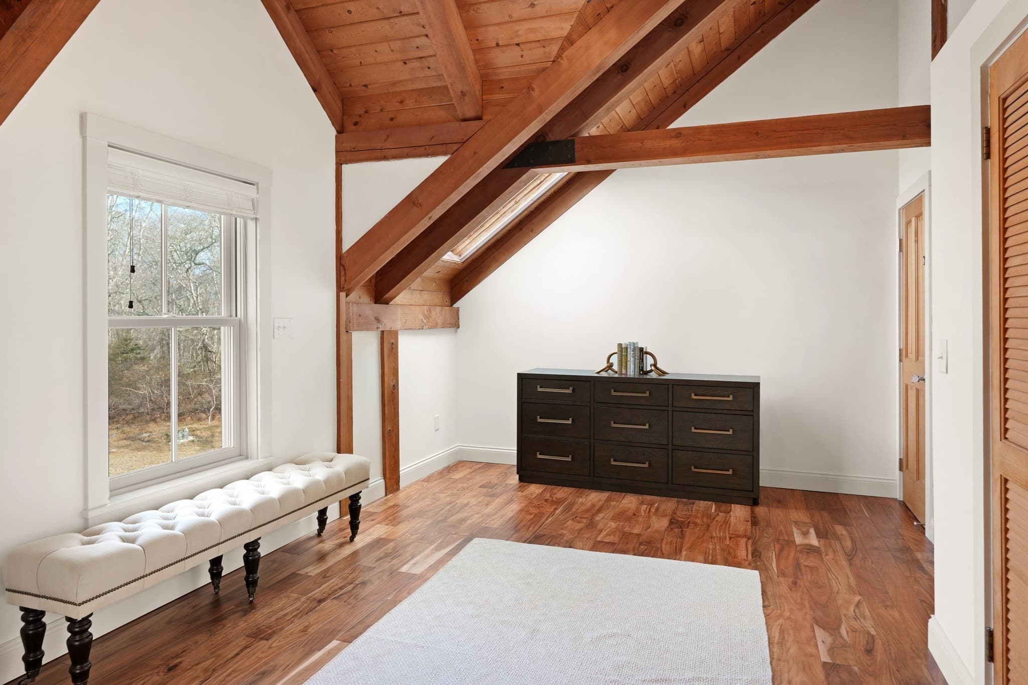 Single Family Residence at 8 Jeffers Way, Aquinnah MA 02535, Aquinnah, photo 27 of 42