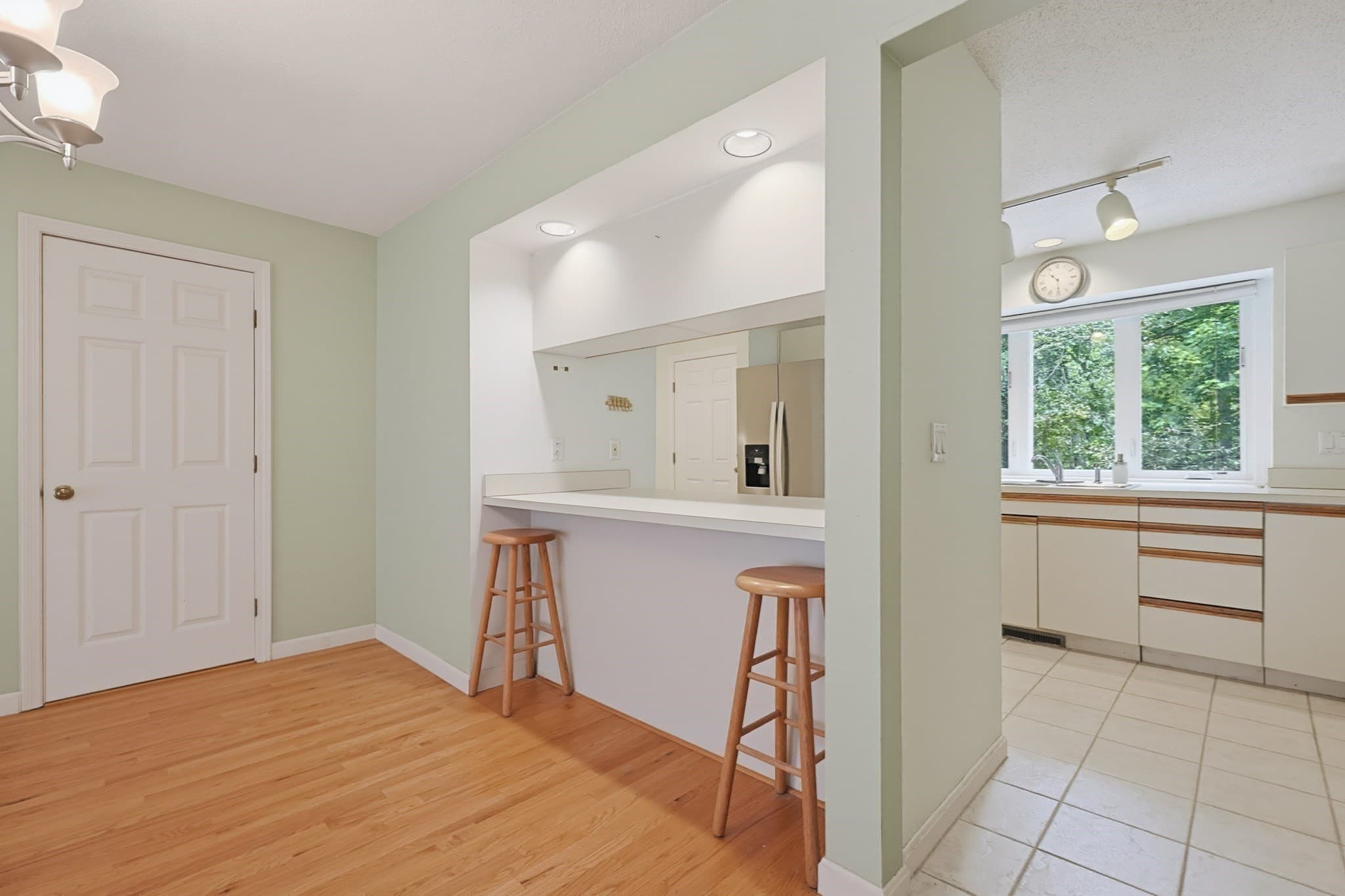 Condominium at 101 South Ave # 1003, Attleboro MA 02703, Attleboro, photo 24 of 38