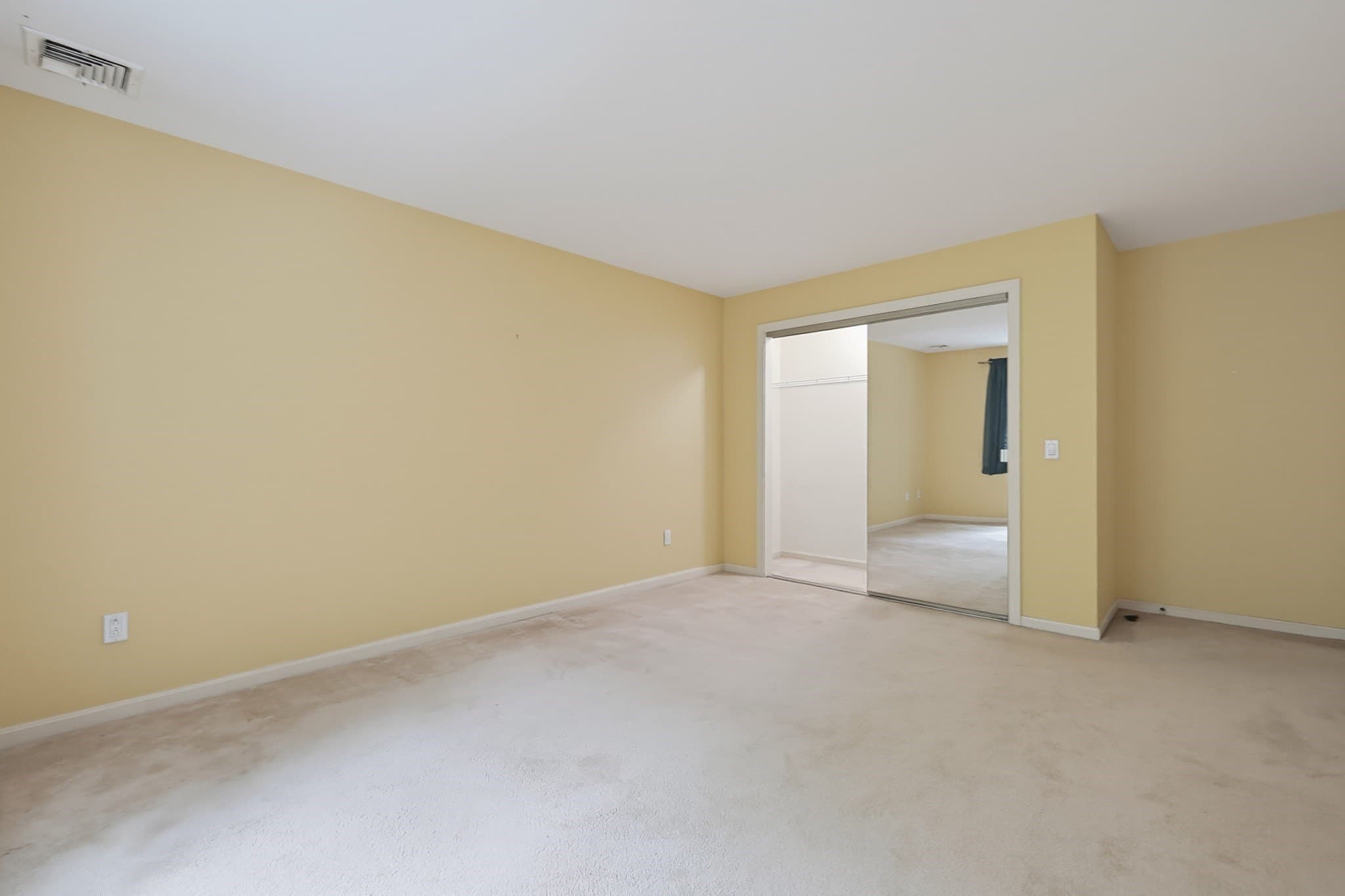 Condominium at 101 South Ave # 1003, Attleboro MA 02703, Attleboro, photo 31 of 38