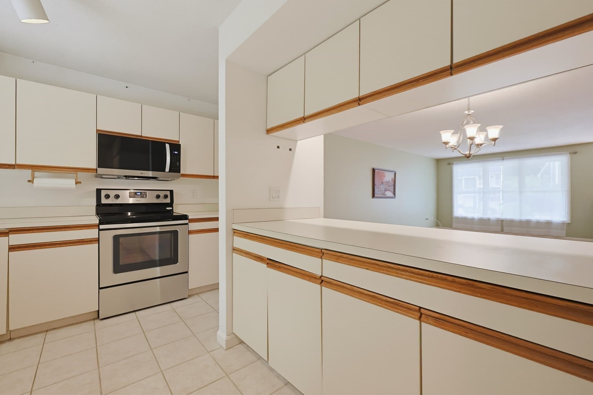 Condominium at 101 South Ave # 1003, Attleboro MA 02703, Attleboro, photo 21 of 38