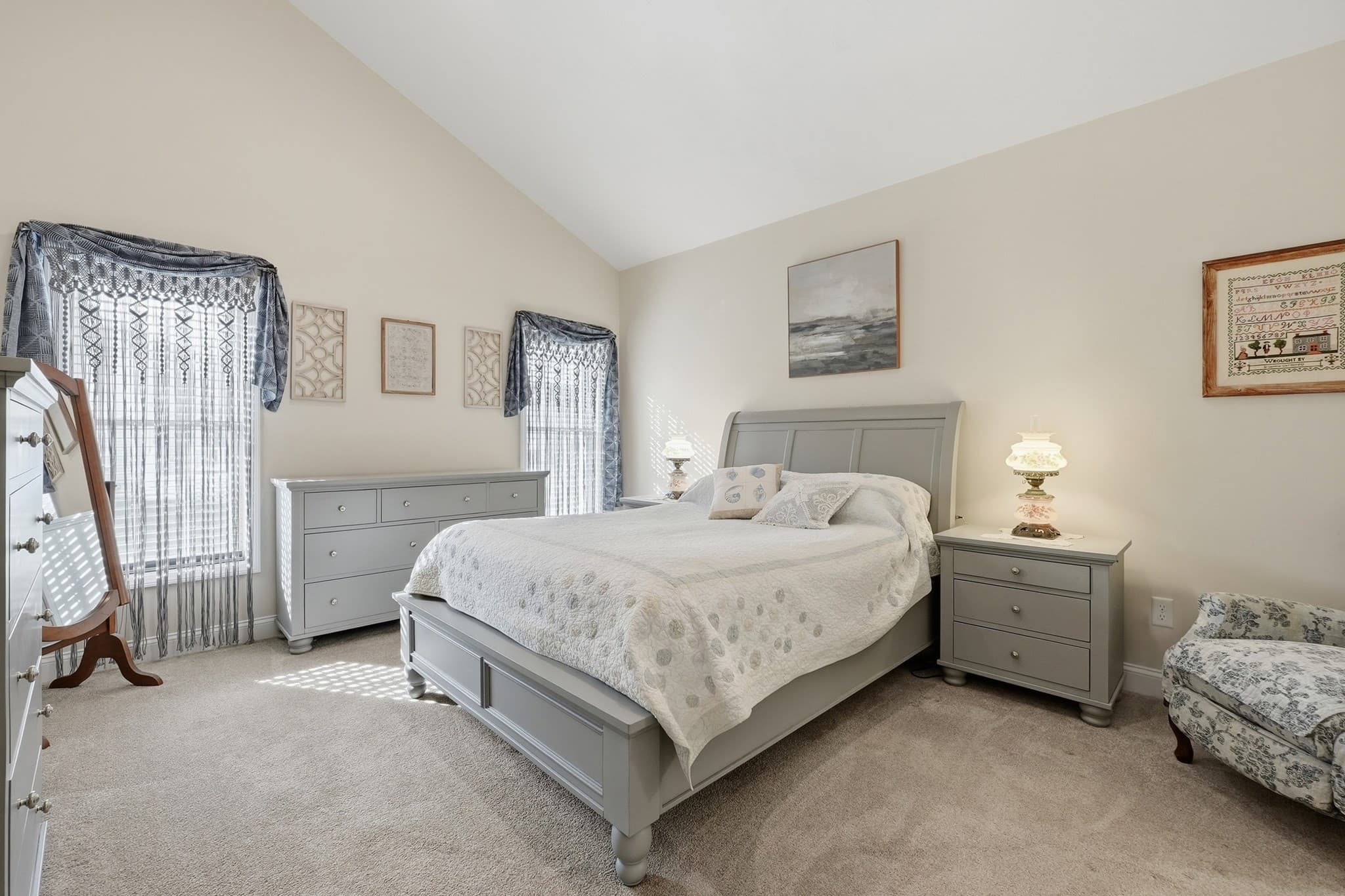 Condominium at 9 Settlers Ln # 583, Holden MA 01520, Holden, photo 30 of 41