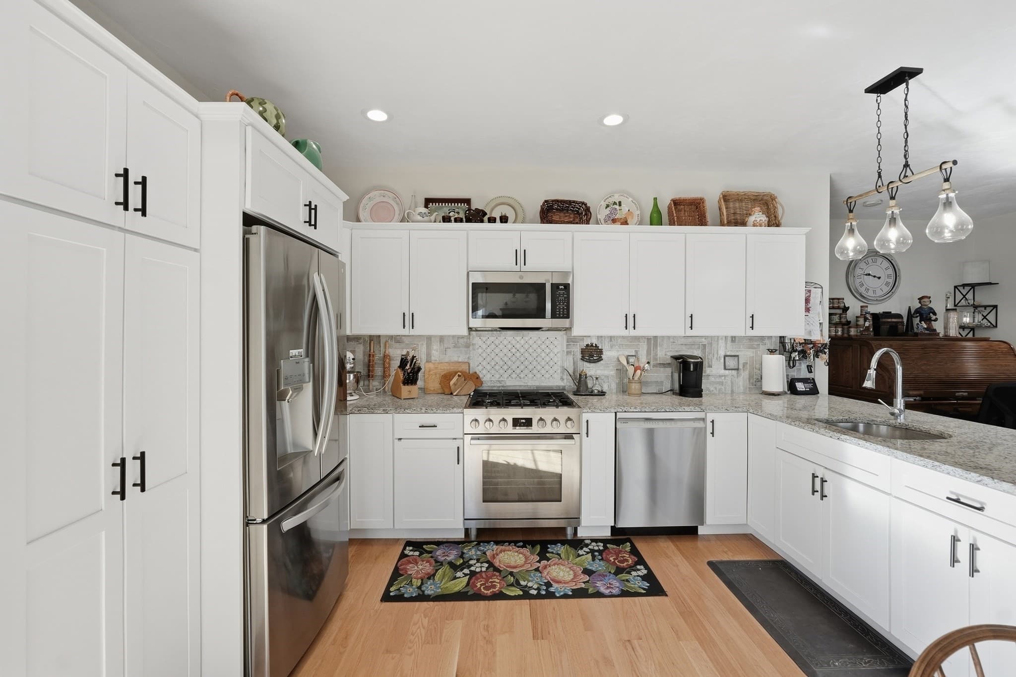 Condominium at 9 Settlers Ln # 583, Holden MA 01520, Holden, photo 8 of 41