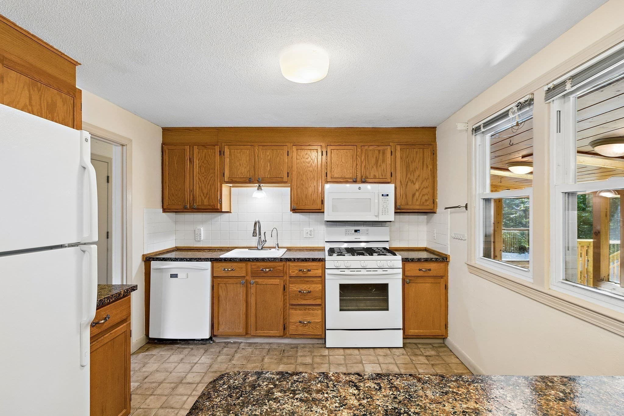 Single Family Residence at 21 Puddingstone Ln, Bellingham MA 02019, Bellingham, photo 11 of 30
