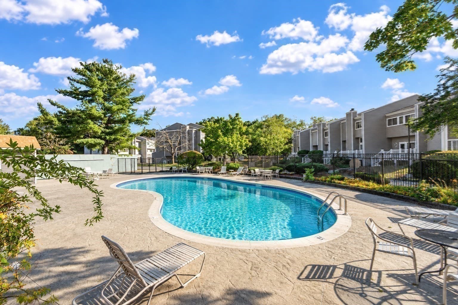 Condominium at 255 North Rd # 76, Chelmsford MA 01824, Chelmsford, photo 23 of 28