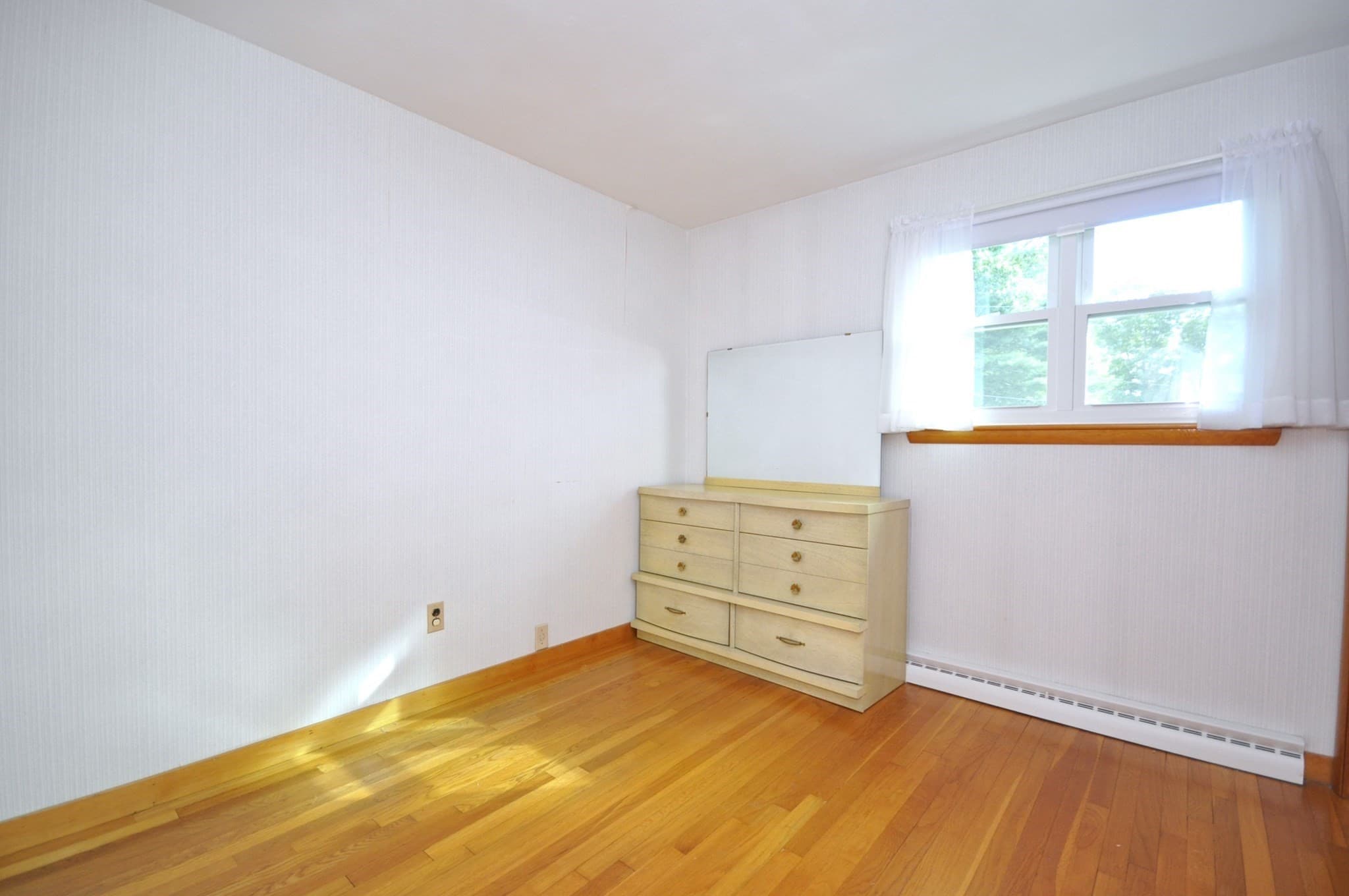 Single Family Residence at 122 Sunset Dr, Brockton MA 02301, Brockton, photo 16 of 23