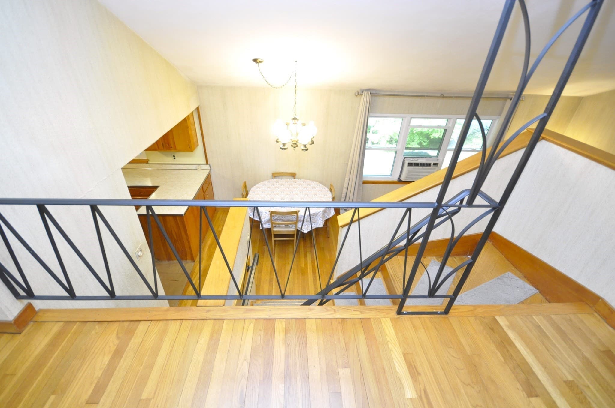 Single Family Residence at 122 Sunset Dr, Brockton MA 02301, Brockton, photo 19 of 23