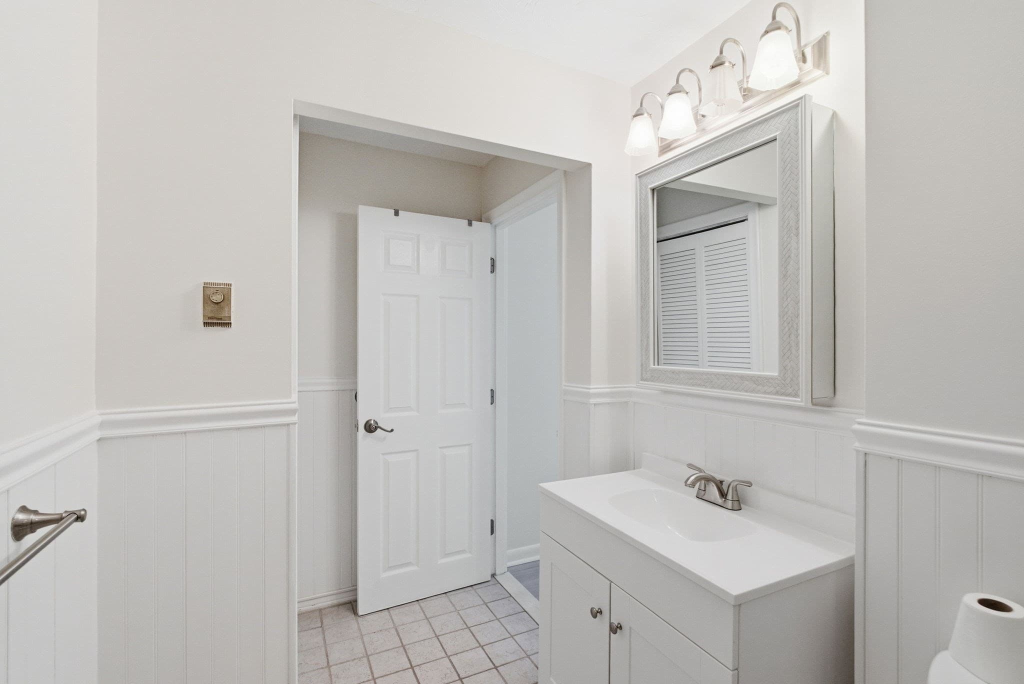 Condominium at 1323 Worcester Rd # E6, Framingham MA 01701, Framingham, photo 12 of 31