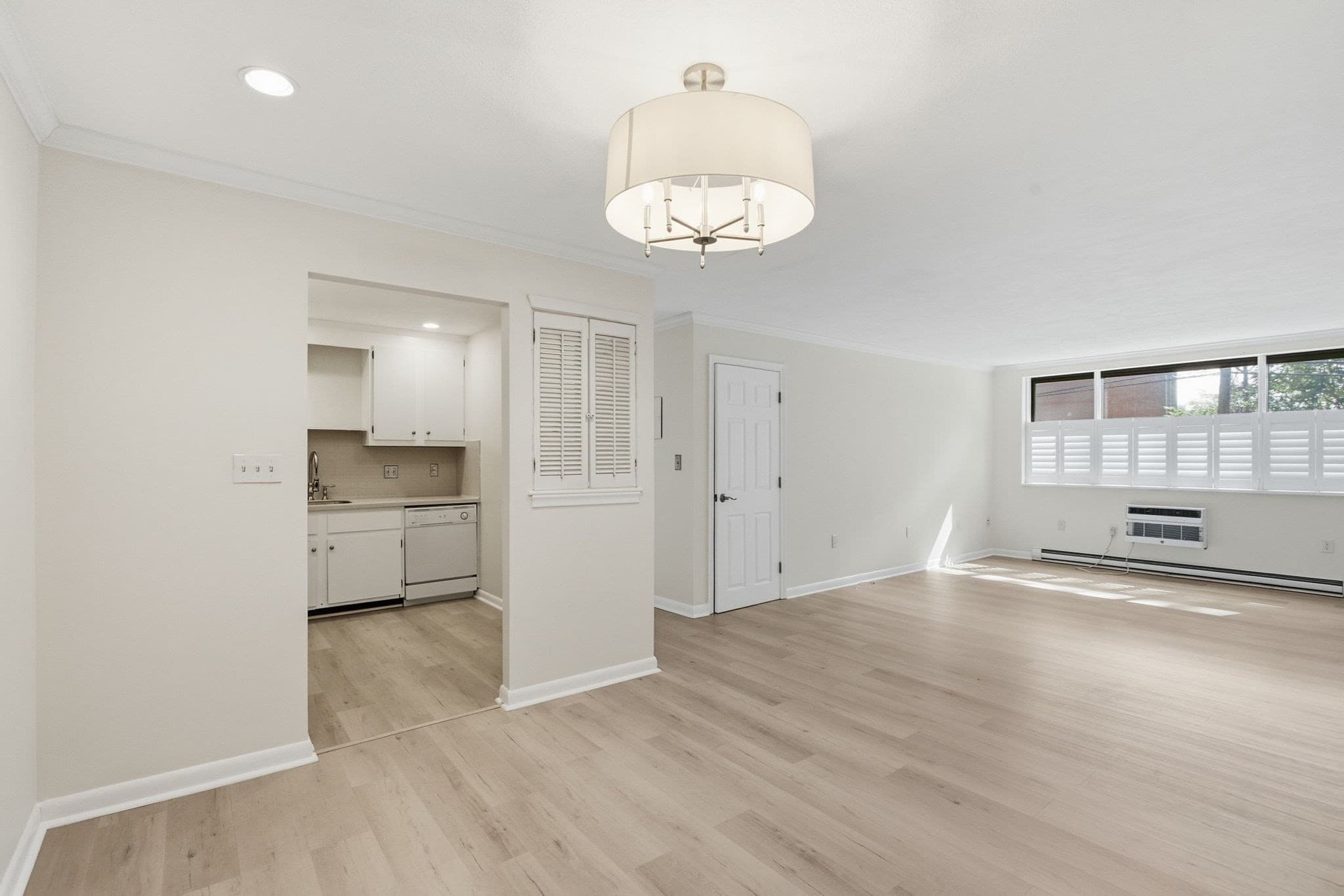 Condominium at 1323 Worcester Rd # E6, Framingham MA 01701, Framingham, photo 4 of 31