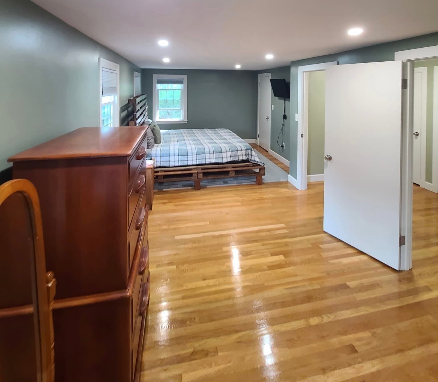 Single Family Residence at 9 Joal Ave, Walpole MA 02081, Walpole, photo 10 of 16