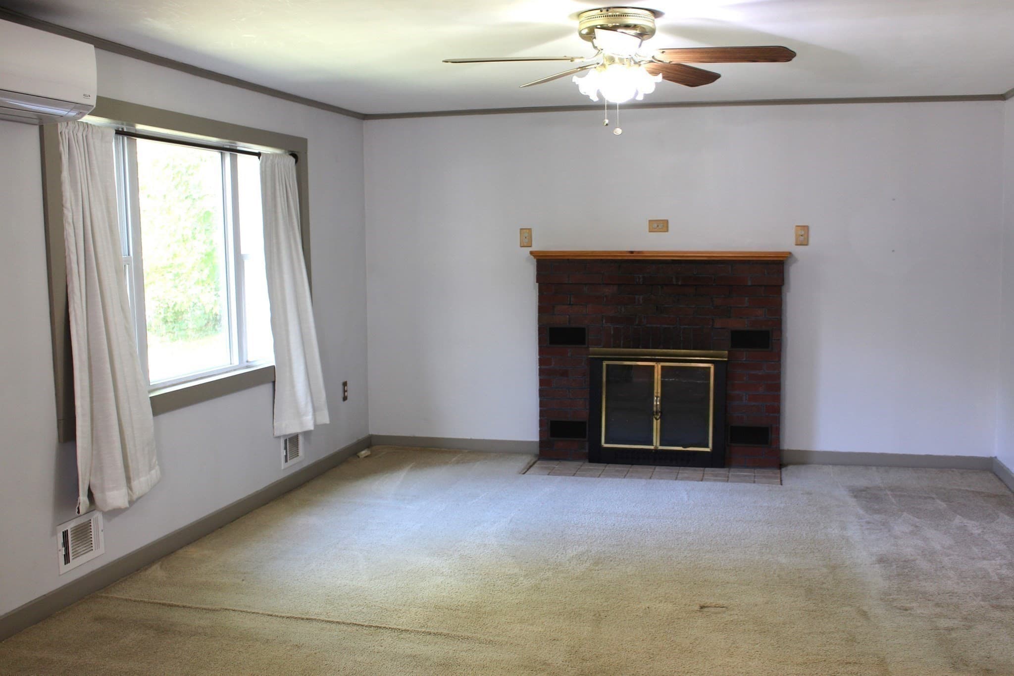 Single Family Residence at 285 Millers Falls Rd, Northfield MA 01360, Northfield, photo 7 of 29