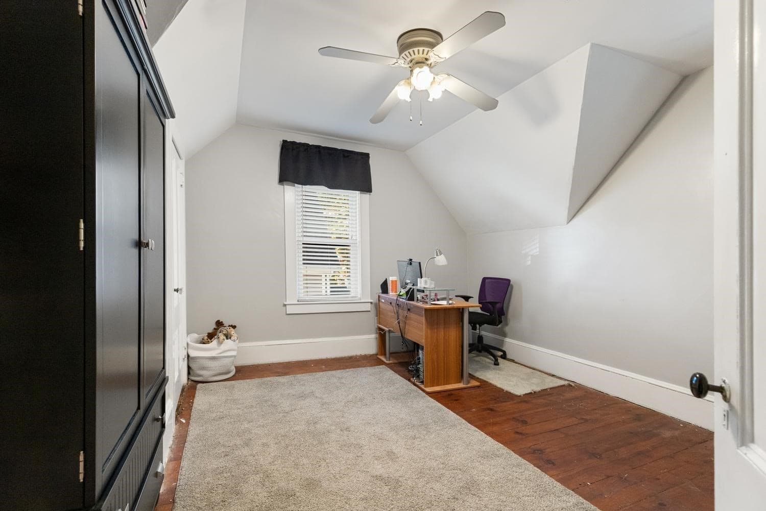 Single Family Residence at 5 Walnut St, Wakefield MA 01880, Wakefield, photo 28 of 35