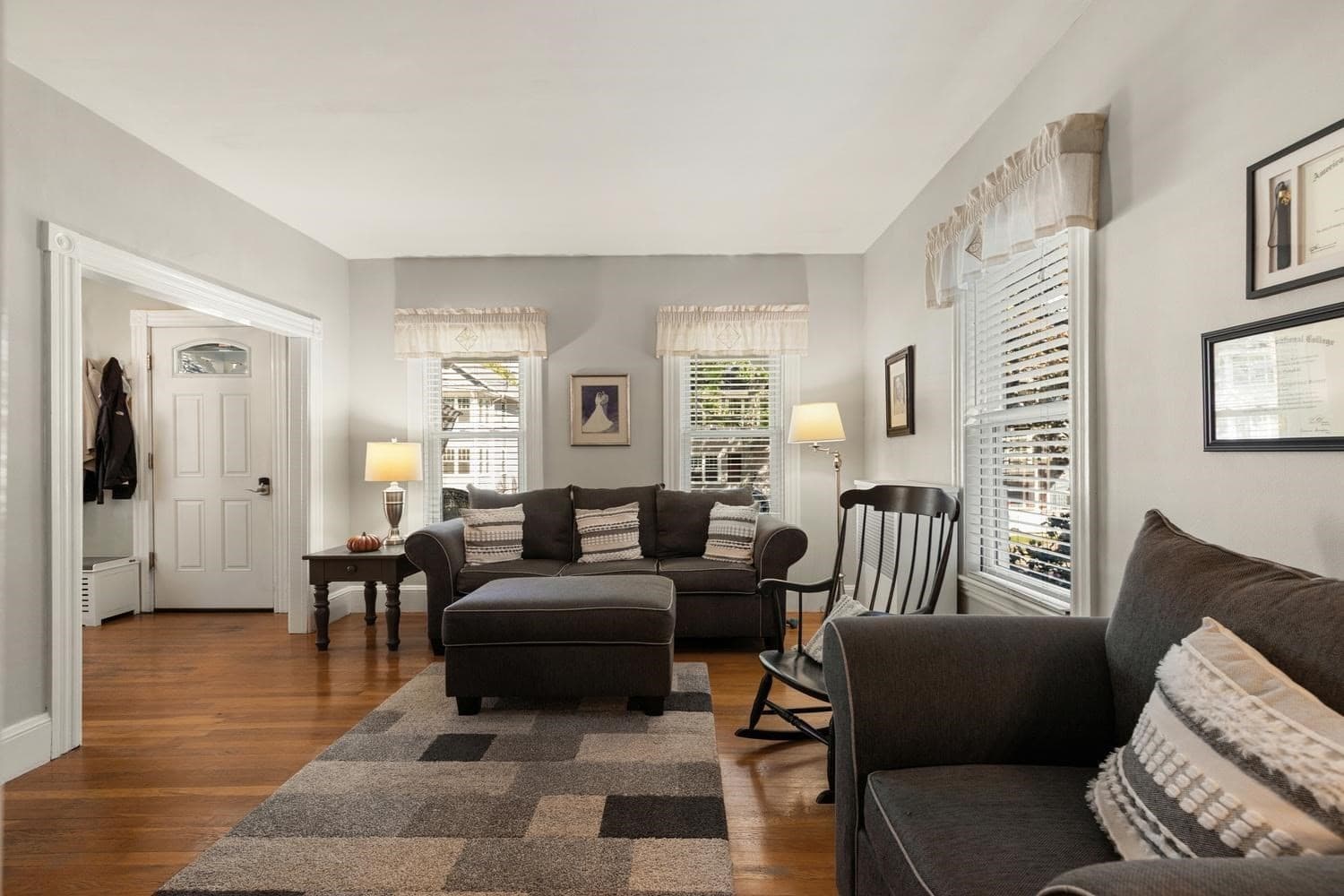 Single Family Residence at 5 Walnut St, Wakefield MA 01880, Wakefield, photo 14 of 35