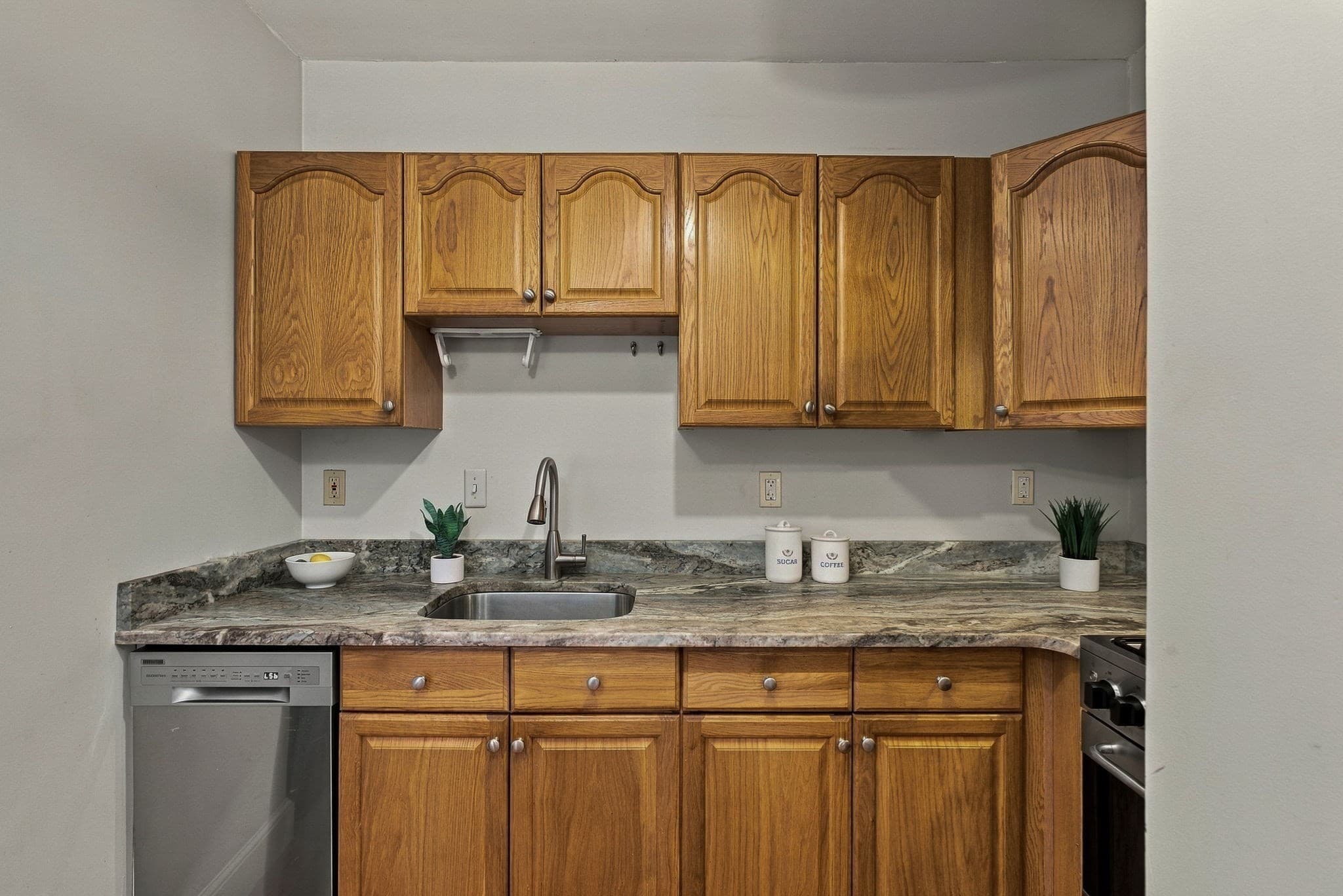 Condominium at 5 Haskell Street # 43, Cambridge MA 02140, Cambridge, photo 9 of 27