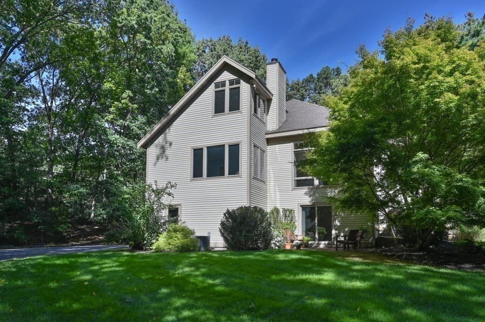 9 Esty Way, Groveland MA 01834
