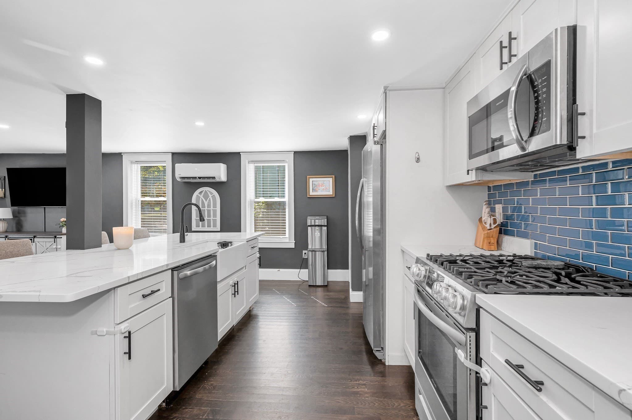 Single Family Residence at 45 Agawam Ave, Haverhill MA 01835, Haverhill, photo 7 of 37