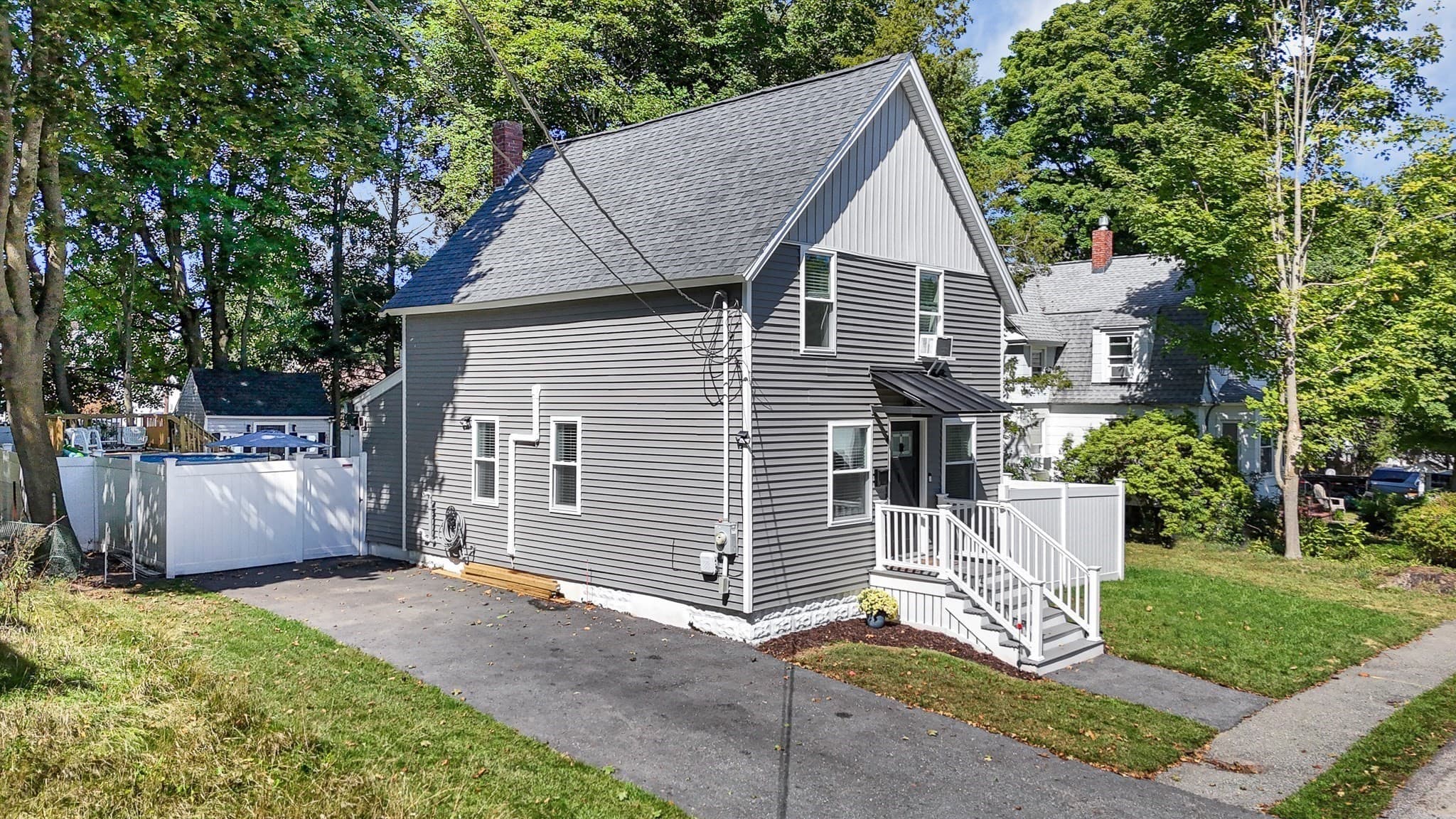 45 Agawam Ave, Haverhill MA 01835