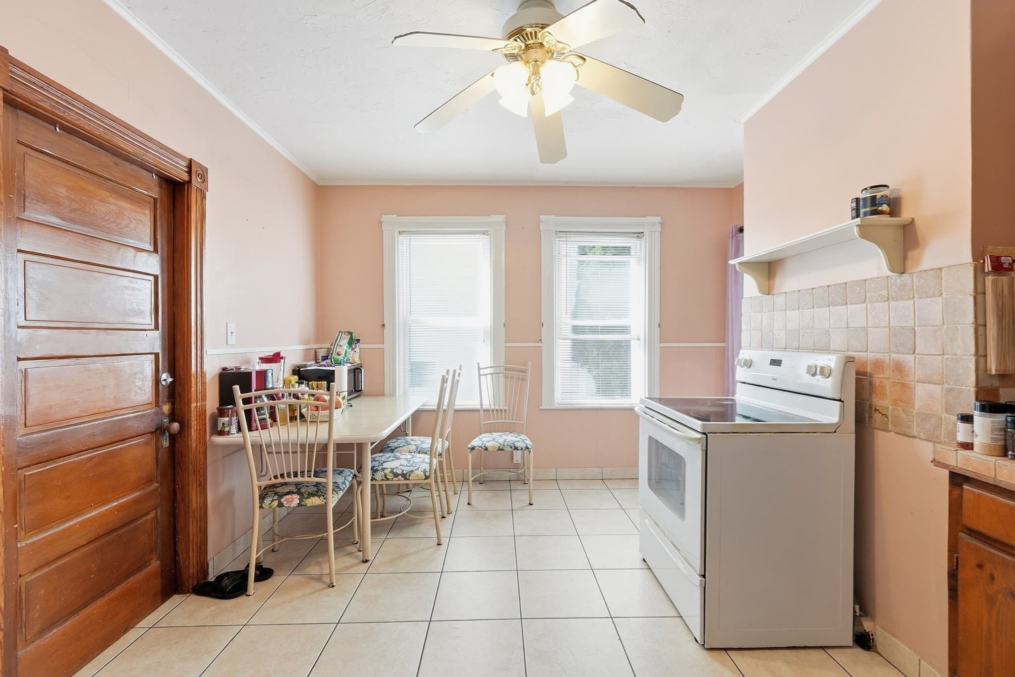 Multi Family at 15 Maple Tree Ln, Worcester MA 01602, Worcester, photo 4 of 37