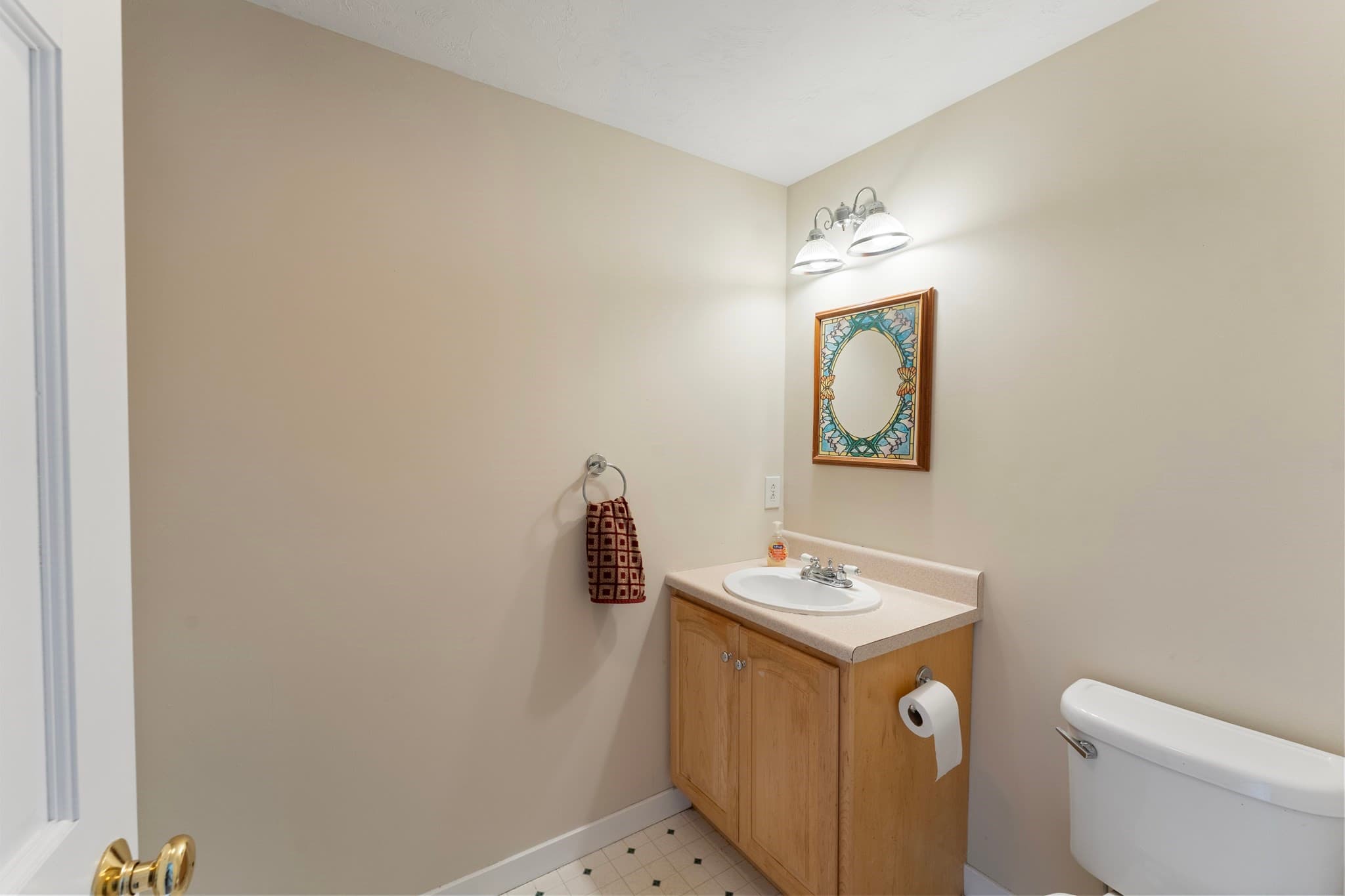 Single Family Residence at 3 Scott Lane, Leicester MA 01524, Leicester, photo 17 of 40