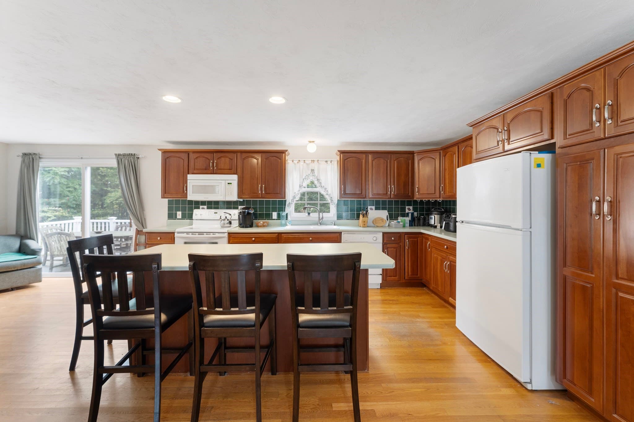 Single Family Residence at 3 Scott Lane, Leicester MA 01524, Leicester, photo 7 of 40
