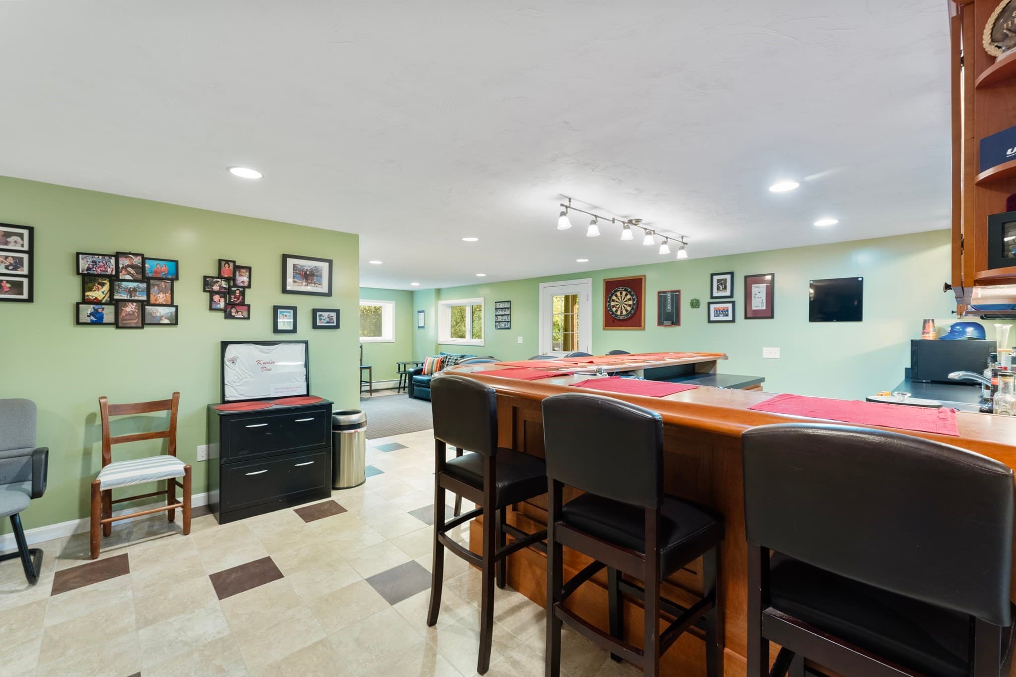 Single Family Residence at 3 Scott Lane, Leicester MA 01524, Leicester, photo 28 of 40