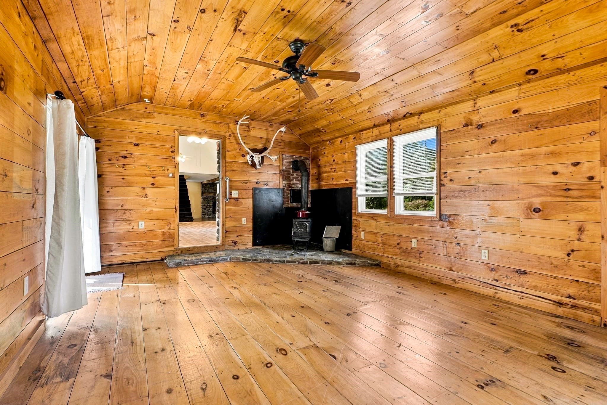 Single Family Residence at 15 North St, Upton MA 01568, Upton, photo 9 of 37