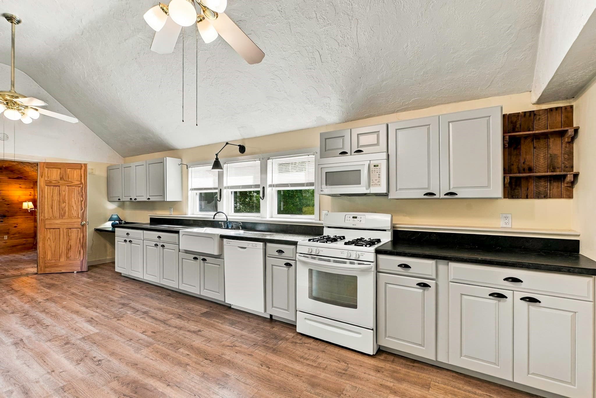 Single Family Residence at 15 North St, Upton MA 01568, Upton, photo 11 of 37