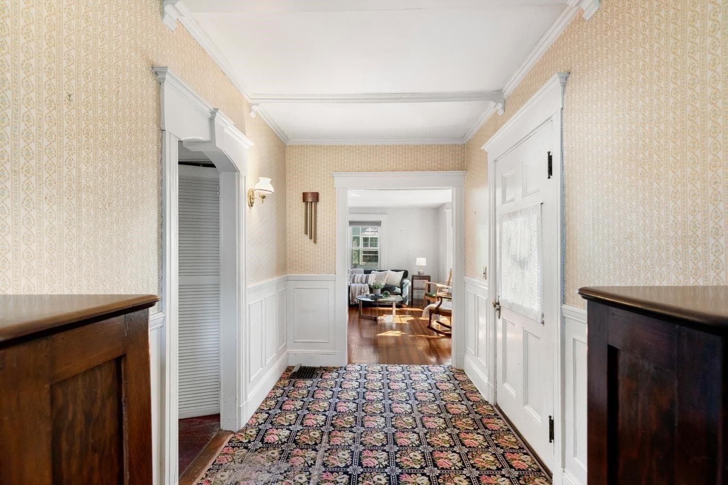 Single Family Residence at 17 Sturtevant St, Beverly MA 01915, Beverly, photo 5 of 34