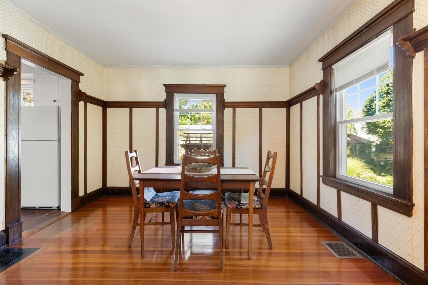 Single Family Residence at 17 Sturtevant St, Beverly MA 01915, Beverly, photo 9 of 34