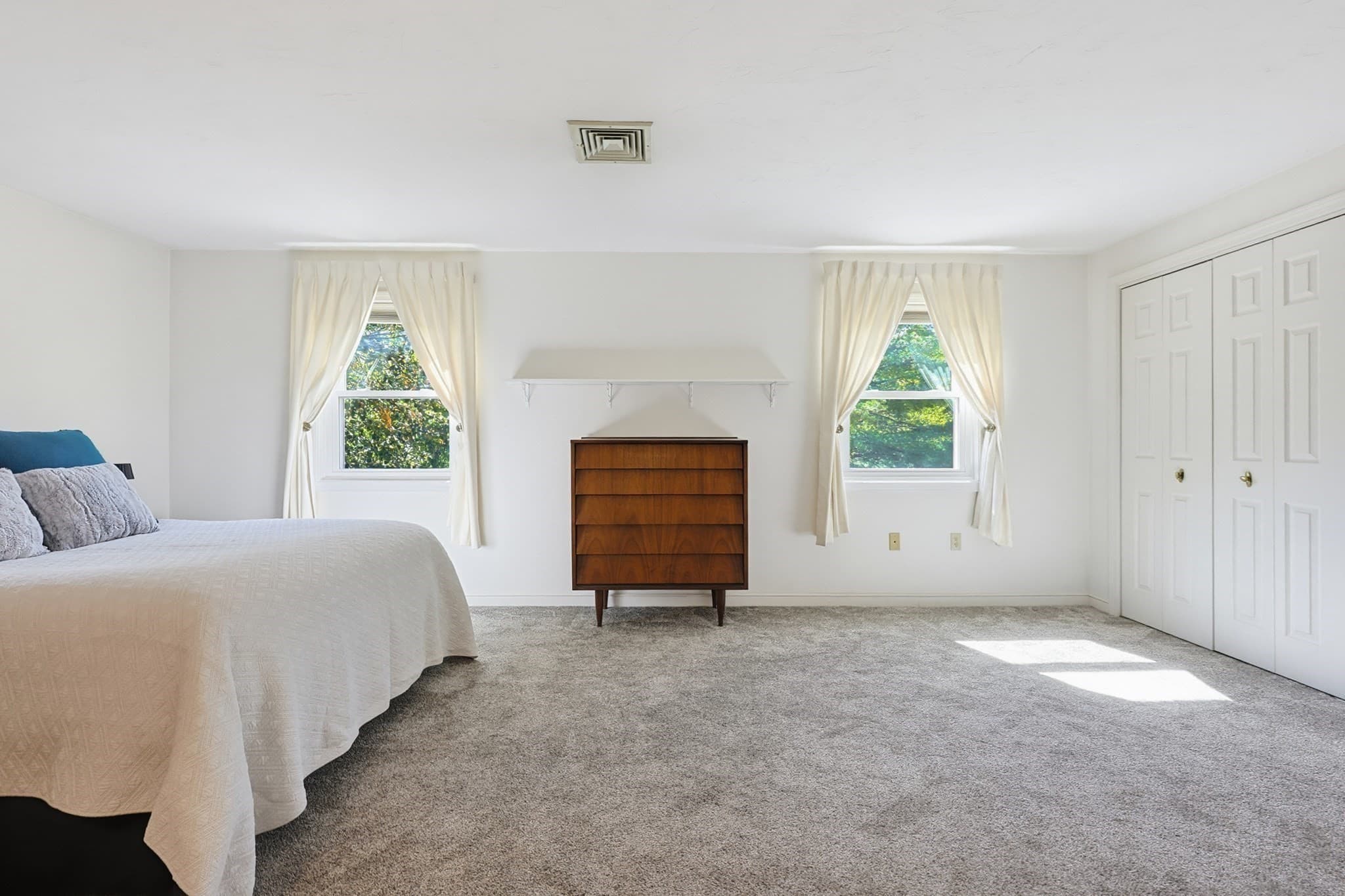 Condominium at 47 Rose Ct # 47, Norwood MA 02062, Norwood, photo 17 of 33
