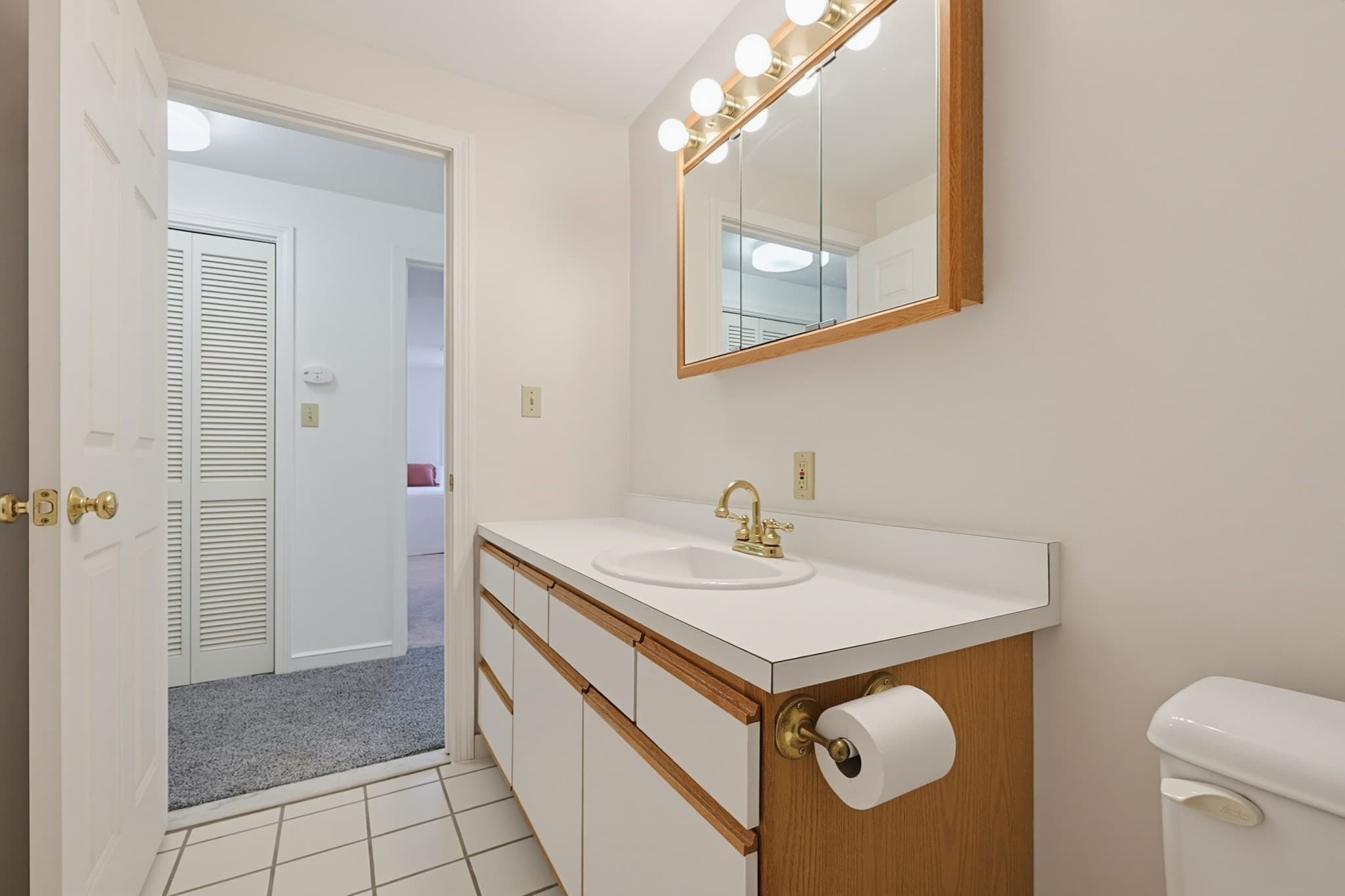 Condominium at 47 Rose Ct # 47, Norwood MA 02062, Norwood, photo 25 of 33