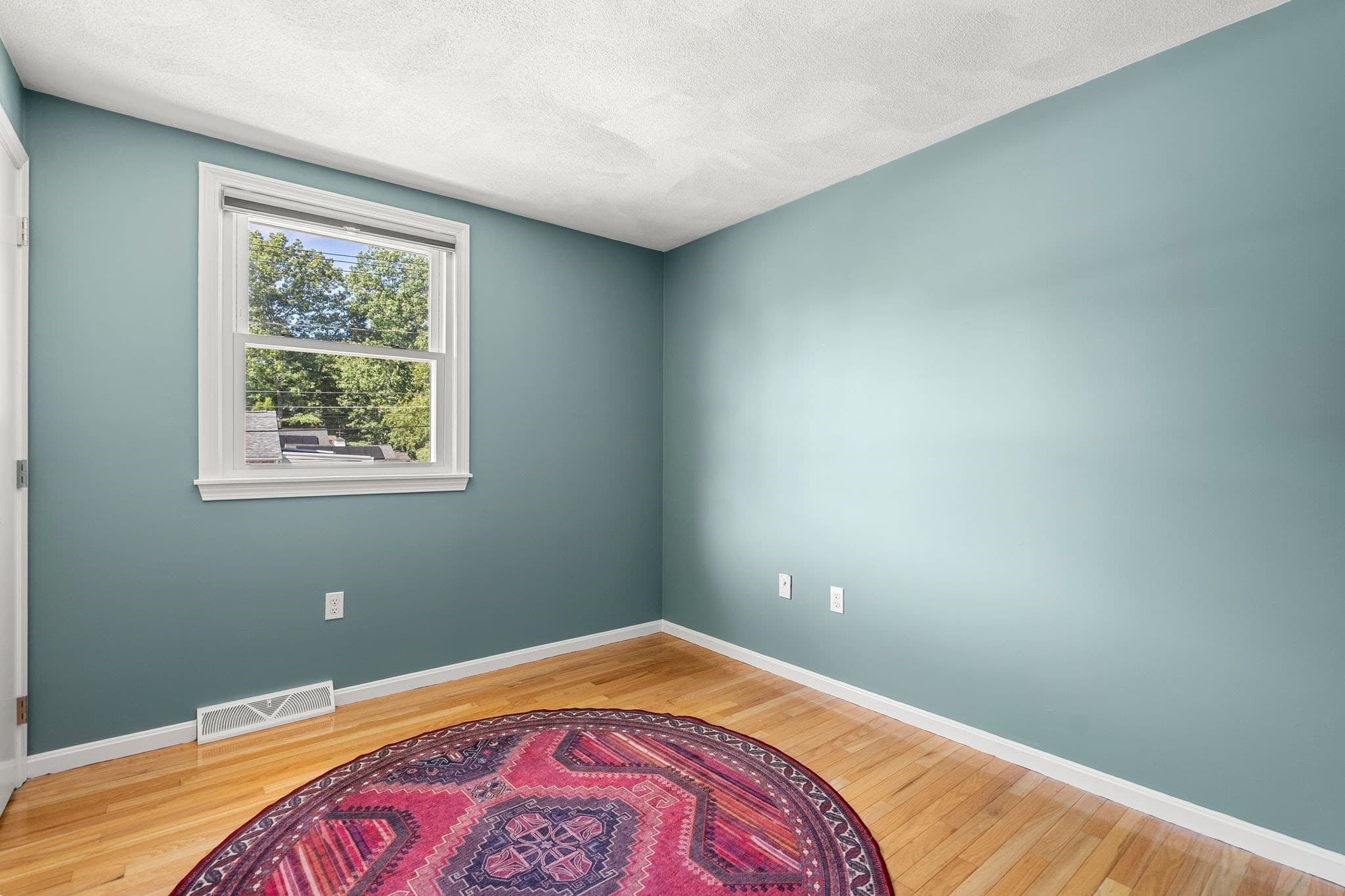 Single Family Residence at 20 Humboldt Ave, Burlington MA 01803, Burlington, photo 16 of 42