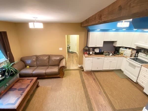 559 Chelmsford St, Lowell MA 01851
