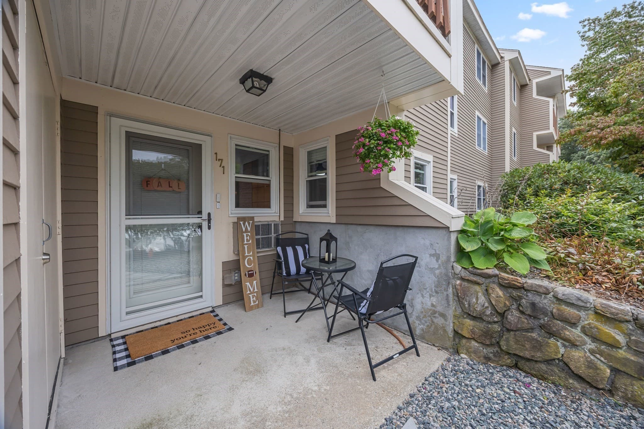 Condominium at 171 Heritage Dr # 171, Northbridge MA 01588, Northbridge, photo 2 of 33