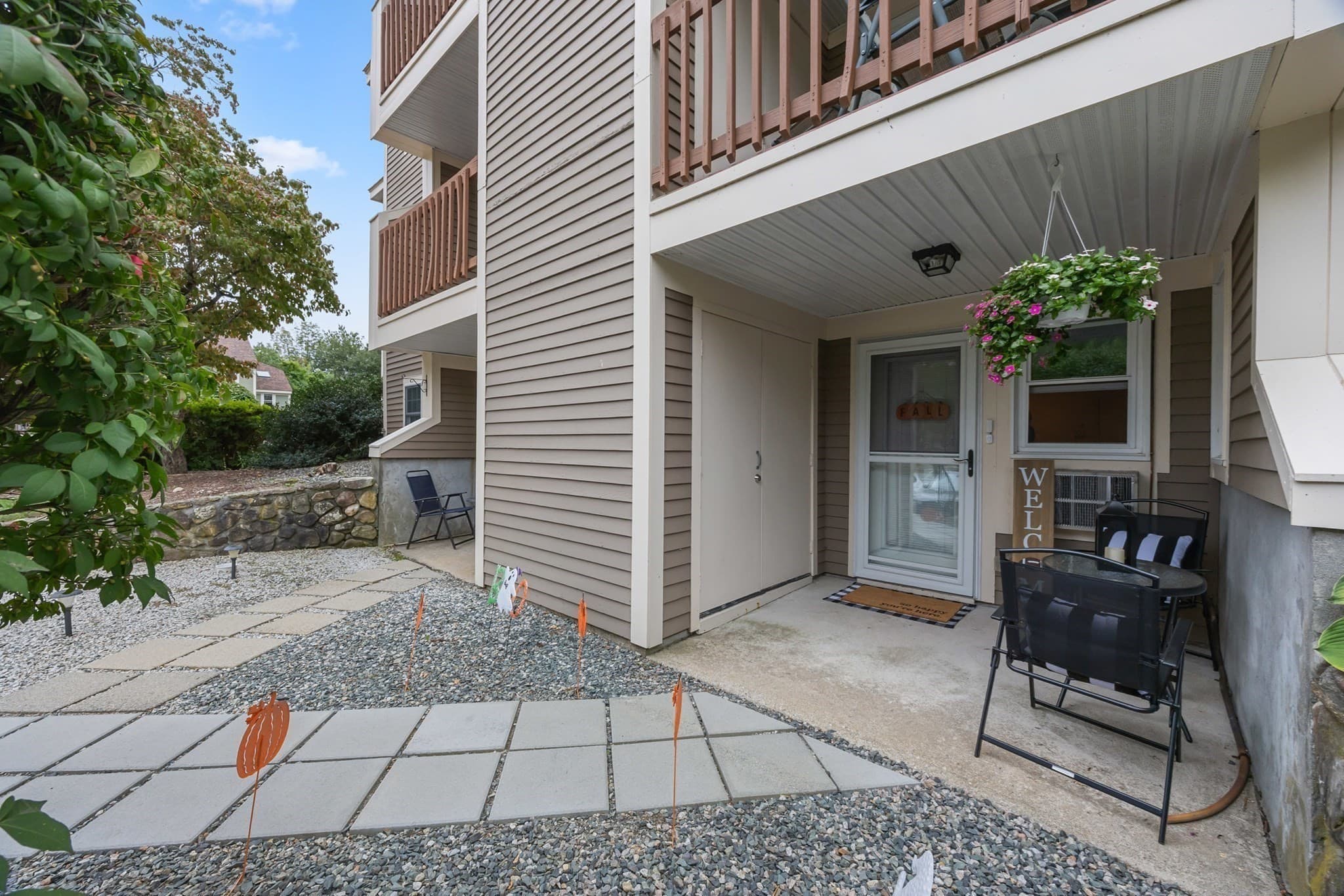 Condominium at 171 Heritage Dr # 171, Northbridge MA 01588, Northbridge, photo 29 of 33