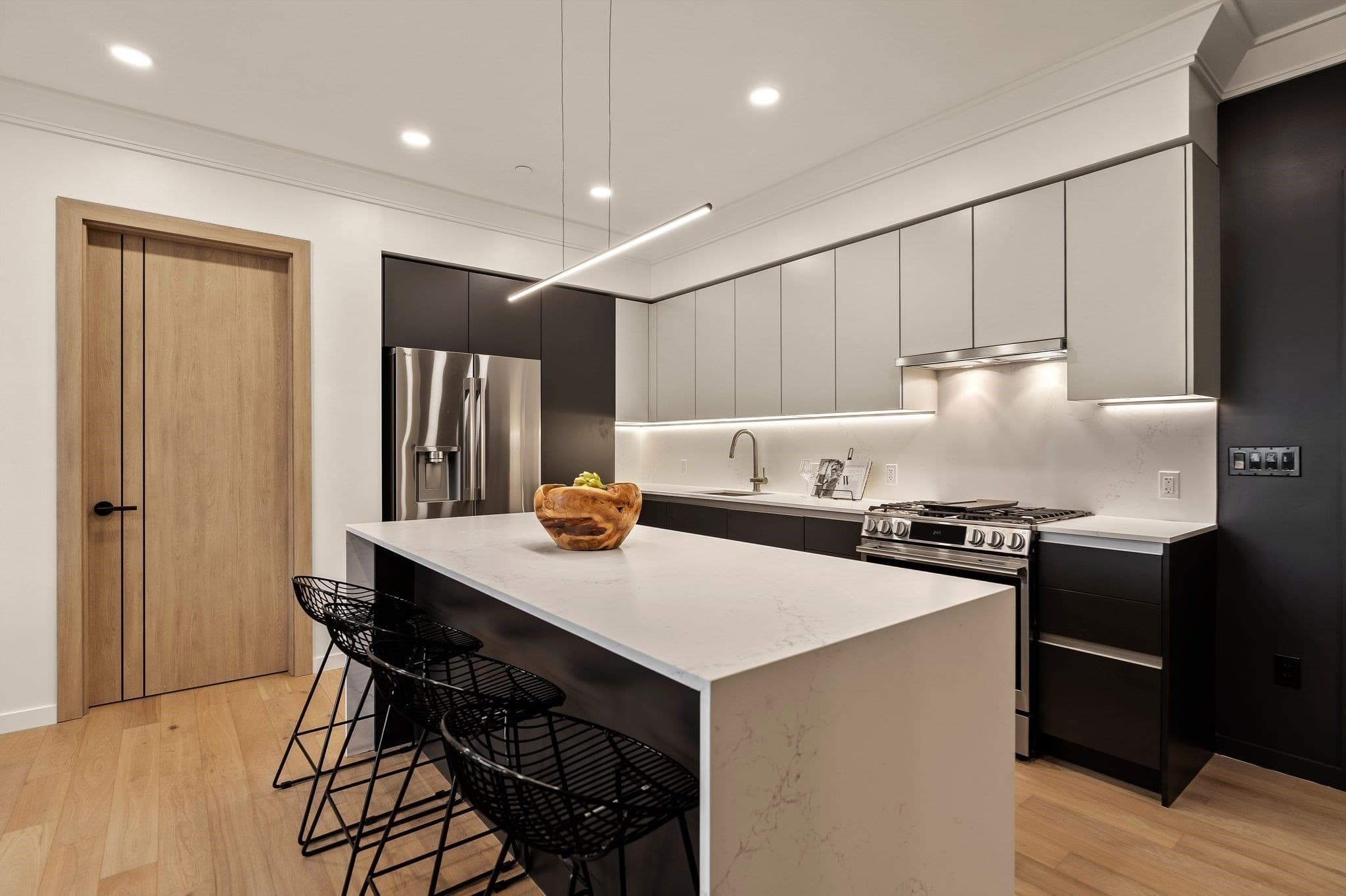 Condominium at 388 Washington Street # 402, Quincy MA 02169, Quincy, photo 12 of 22