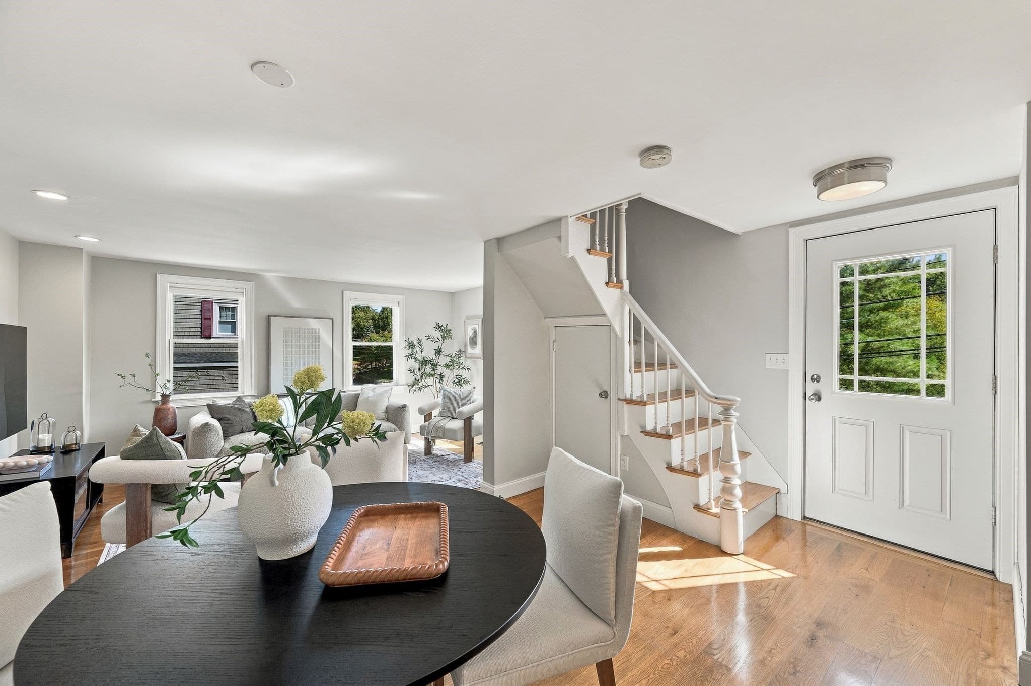 Single Family Residence at 176 Nahant St, Wakefield MA 01880, Wakefield, photo 7 of 27