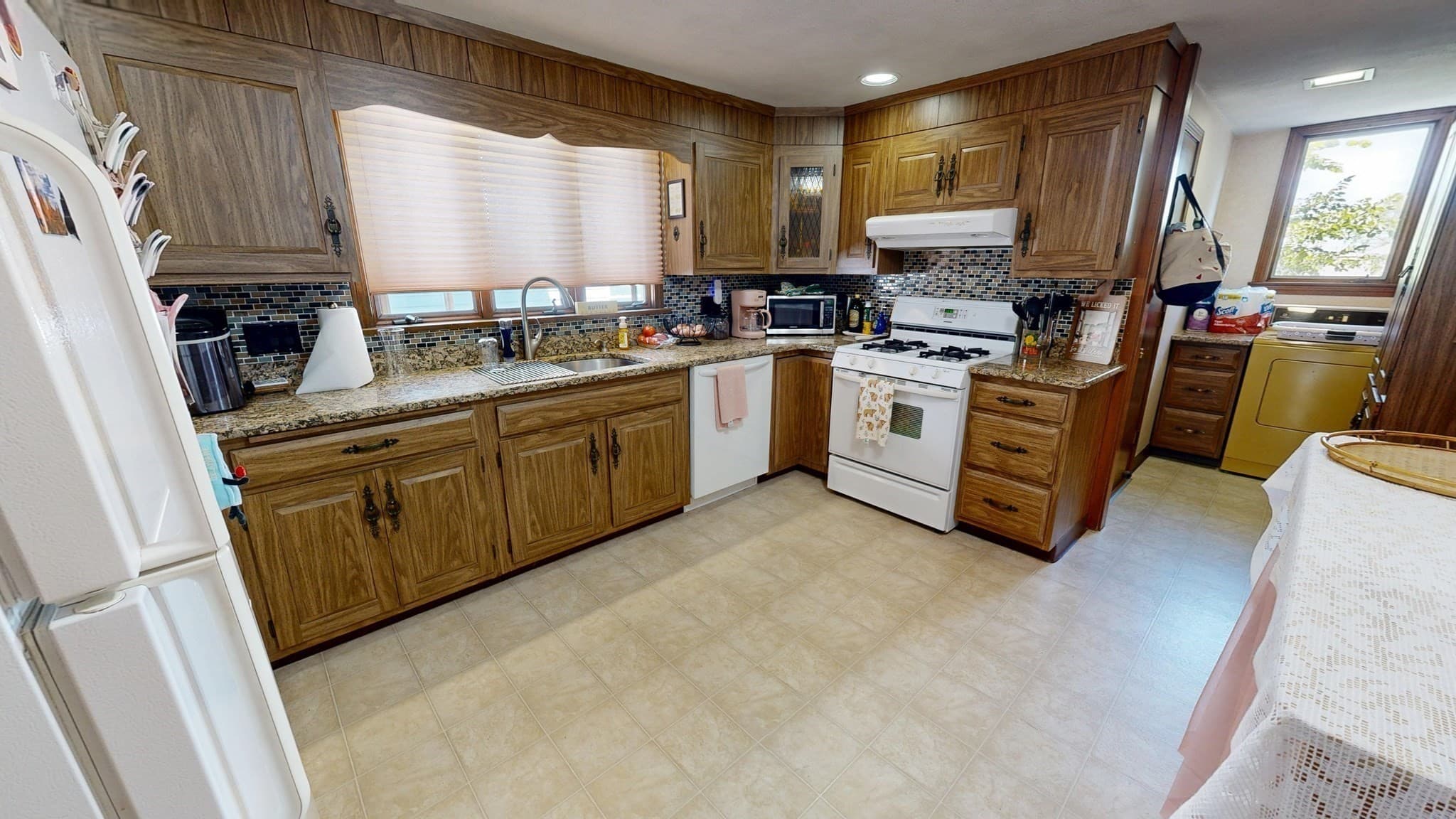 3 Family at 14-16 Sumner Ave, Medford MA 02155, Medford, photo 12 of 27