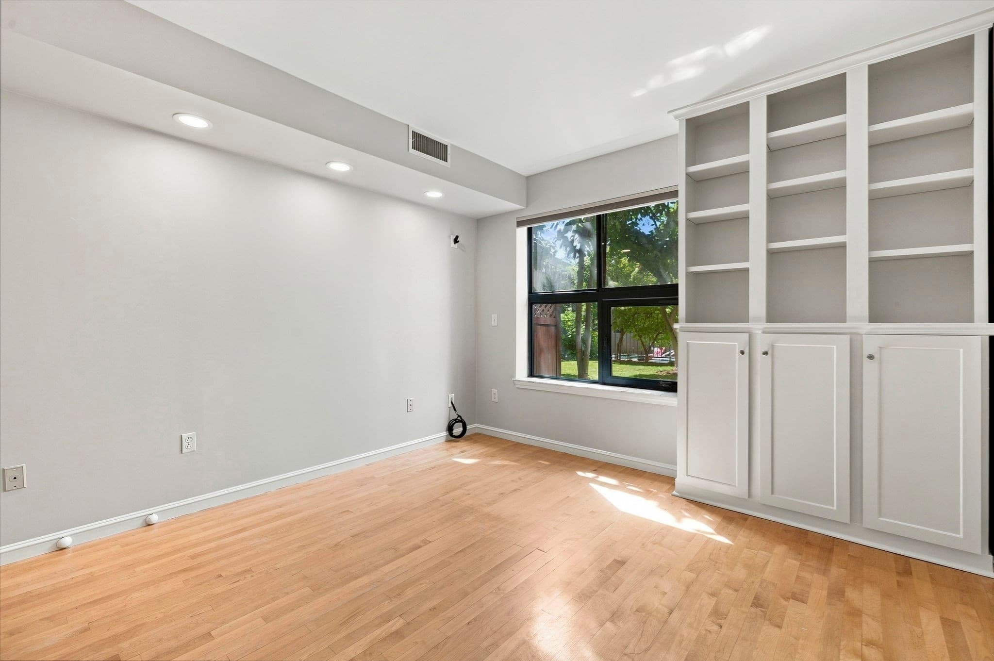 Condominium at 170 Gore St # 117, Cambridge MA 02141, Cambridge, photo 14 of 24