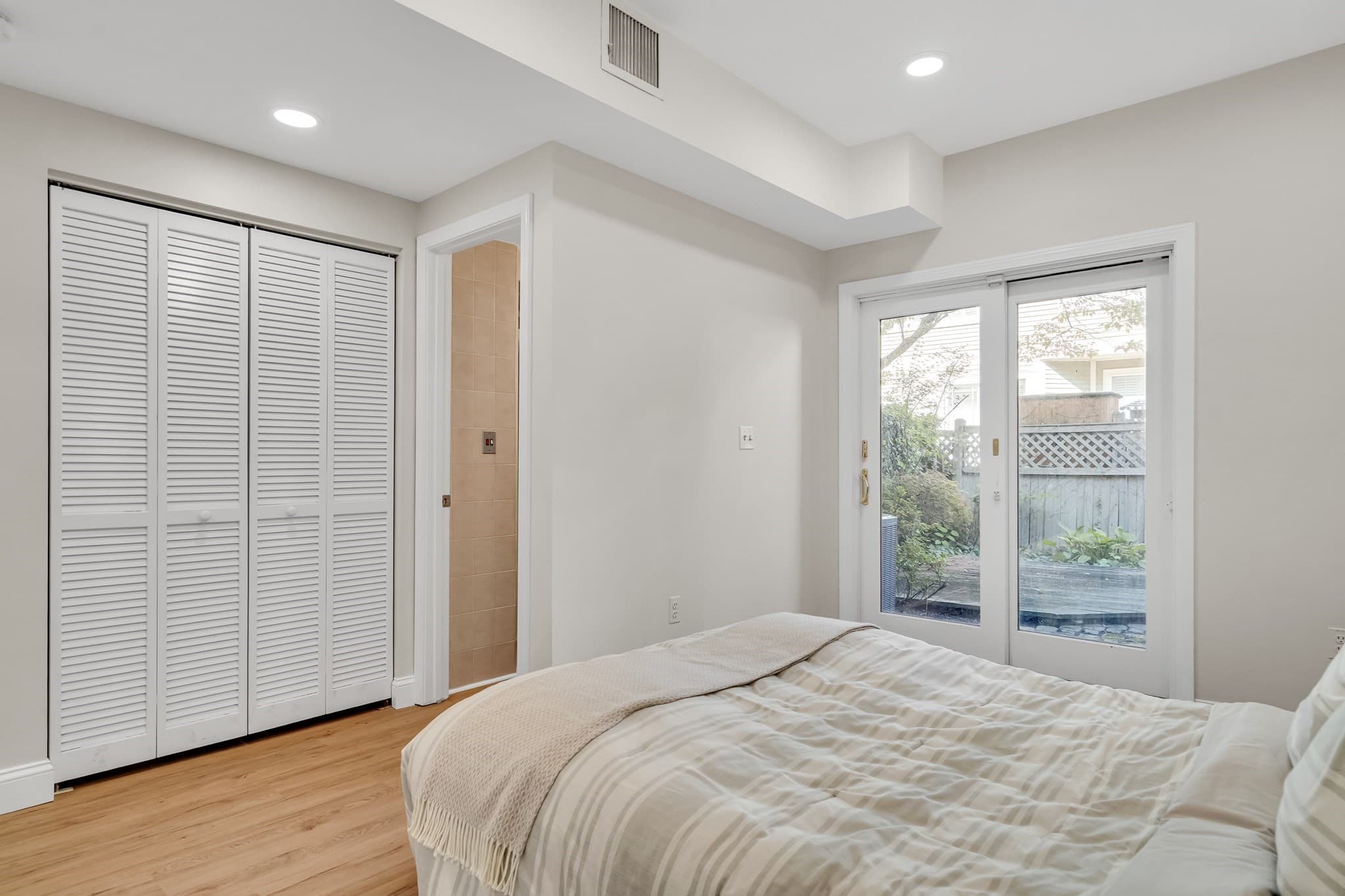 Condominium at 27 Lopez St # 2, Cambridge MA 02139, Cambridge, photo 6 of 41