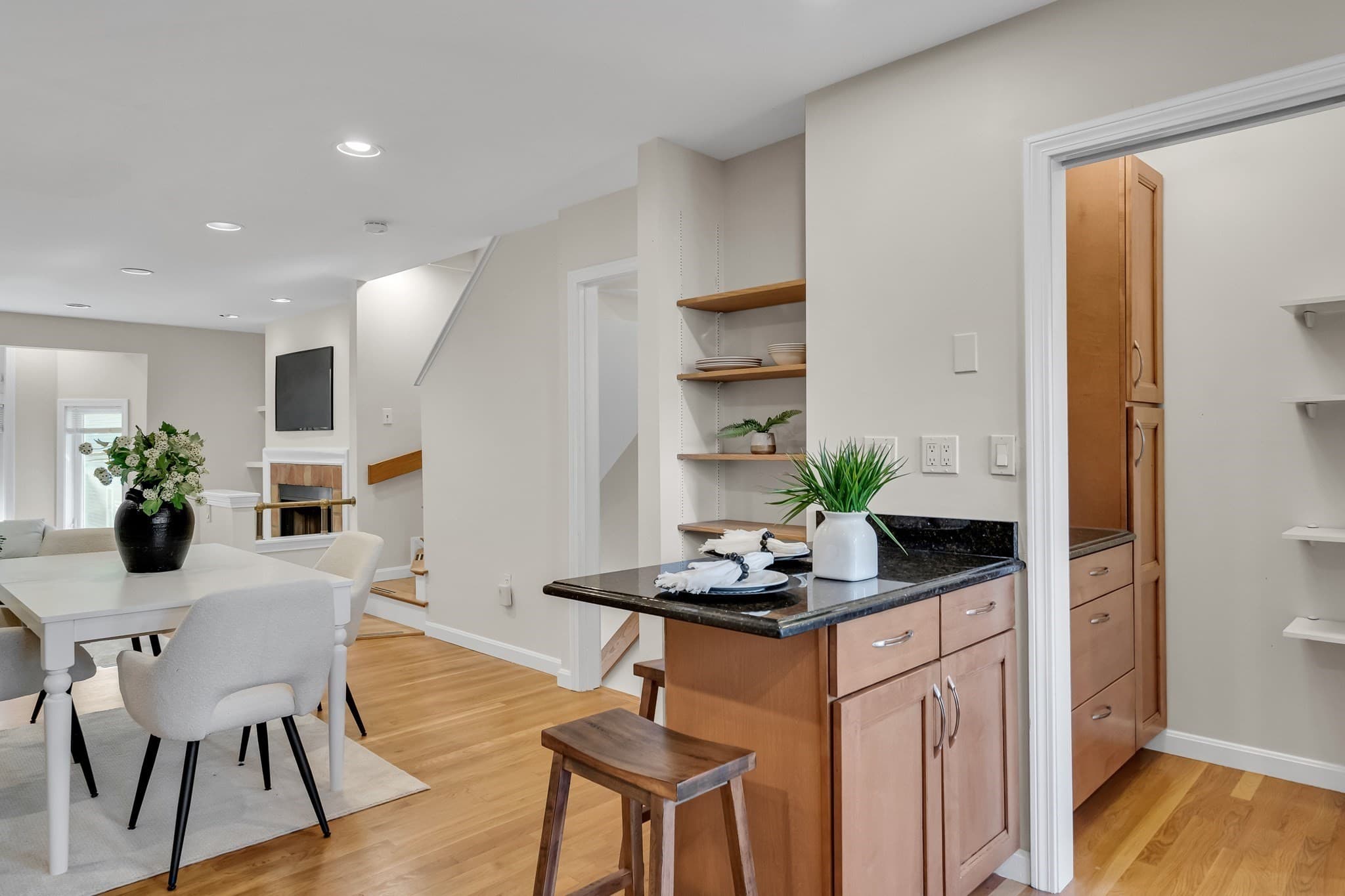 Condominium at 27 Lopez St # 2, Cambridge MA 02139, Cambridge, photo 18 of 41
