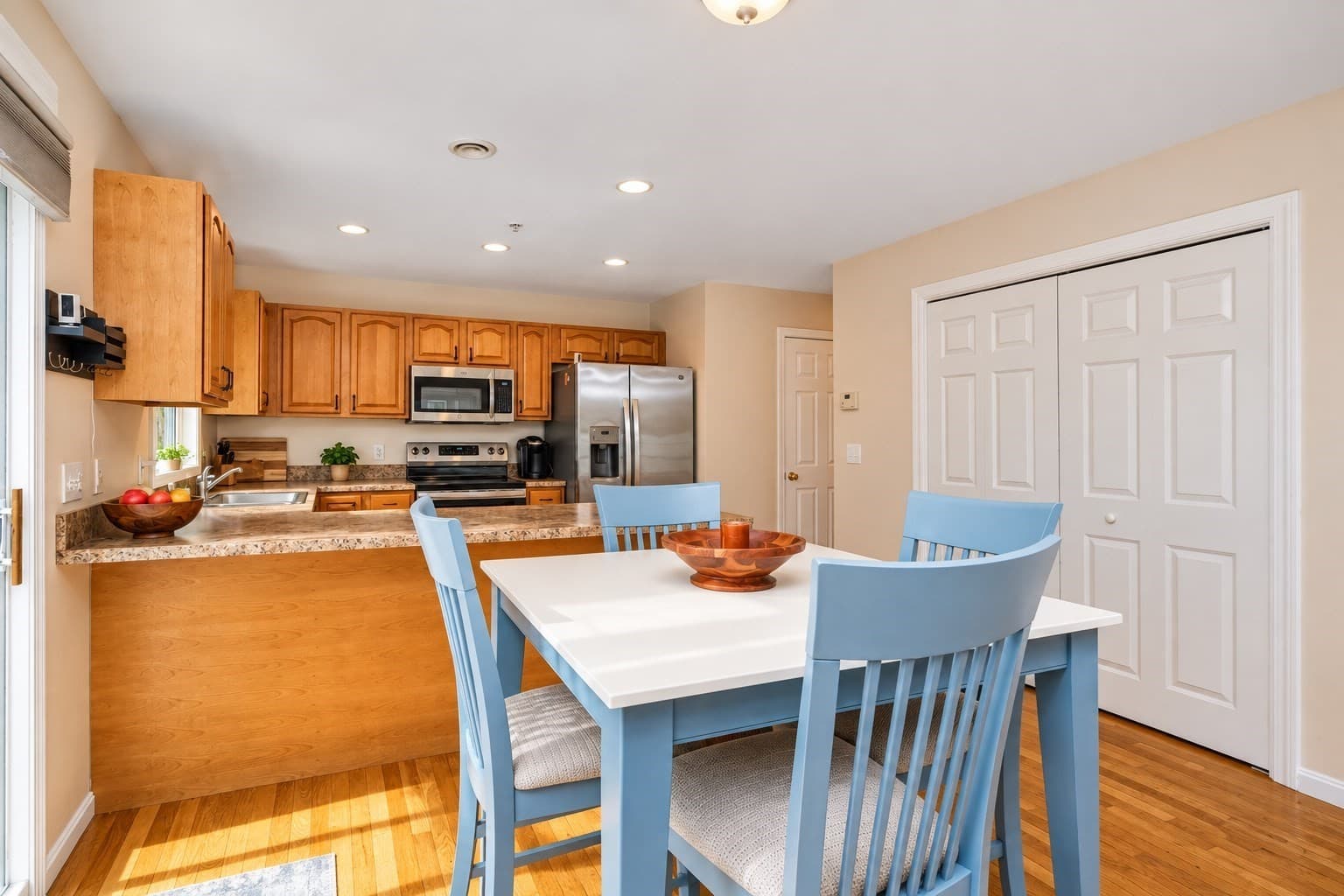 Condominium at 1 Patriots Way # A, Sterling MA 01564, Sterling, photo 12 of 34